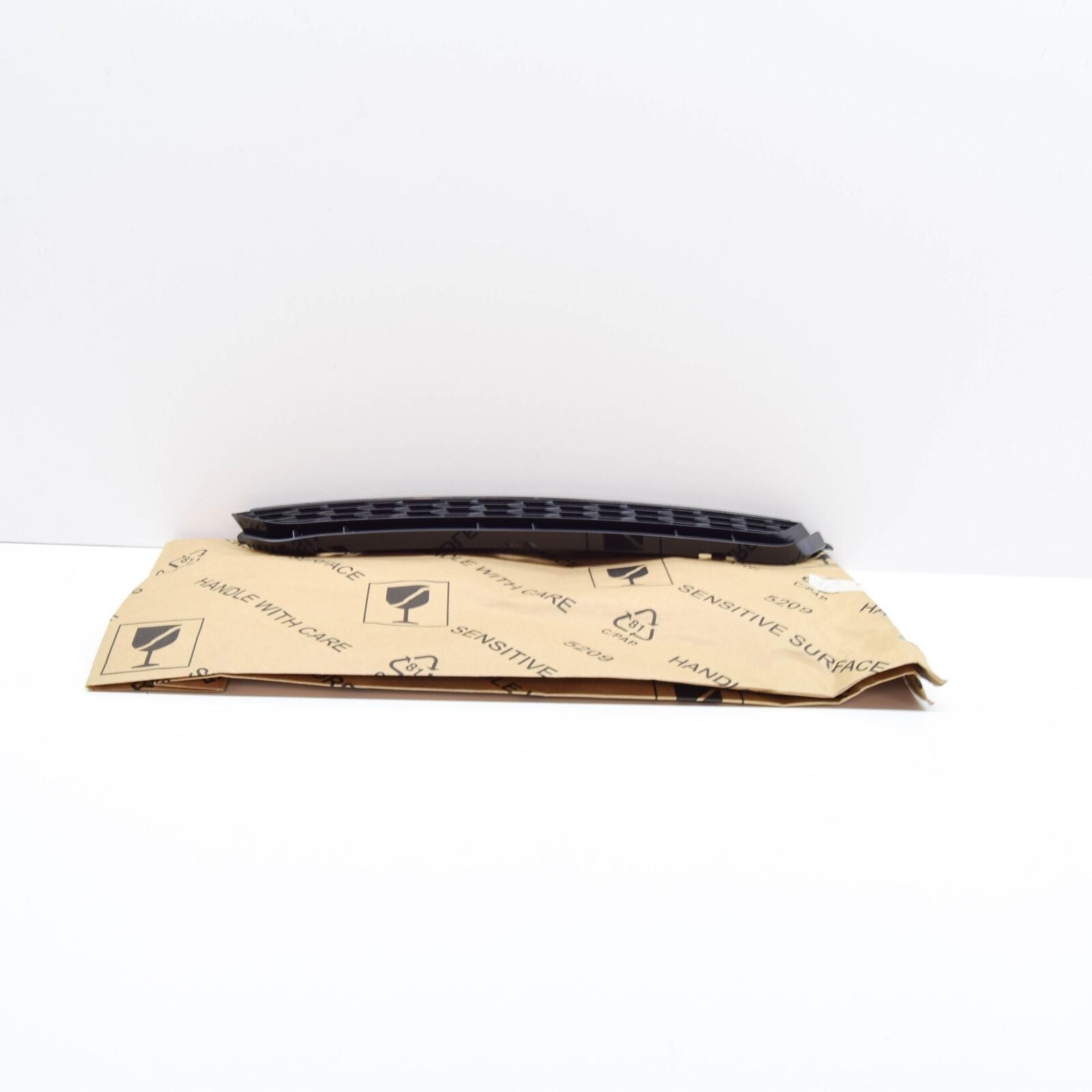 NEW AUDI A4 AVANT B9 FRONT LEFT BUMPER LOWER AIR GRILLE 8W0807679 ORIGINAL