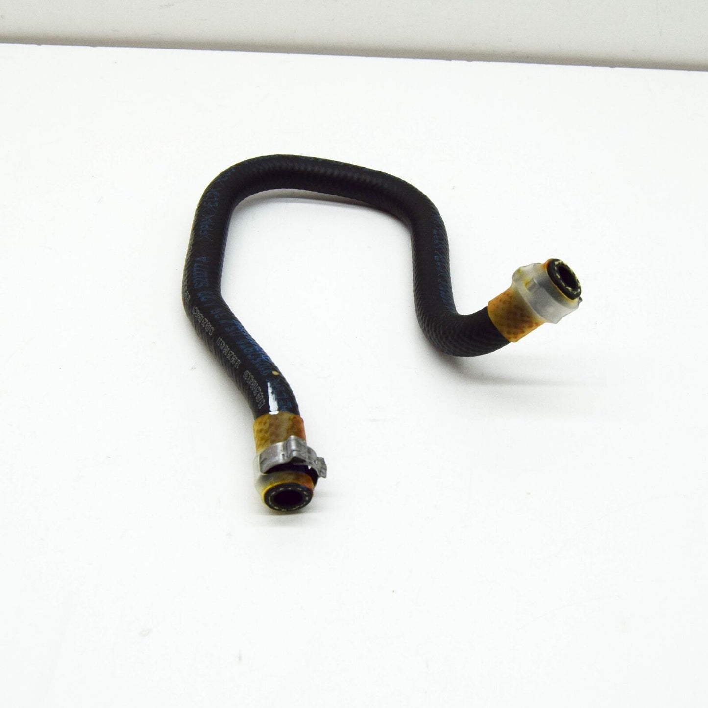 NEW MERCEDES-BENZ C W205 FUEL FEED HOSE A2054760026 ORIGINAL