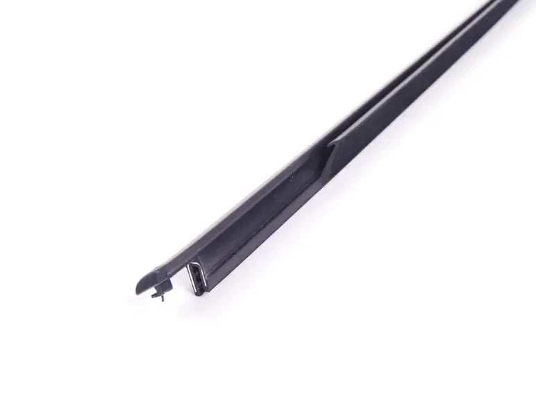 NEW BMW X3 E83 REAR RIGHT DOOR OUTER CHANNEL COVER 51353330182 ORIGINAL