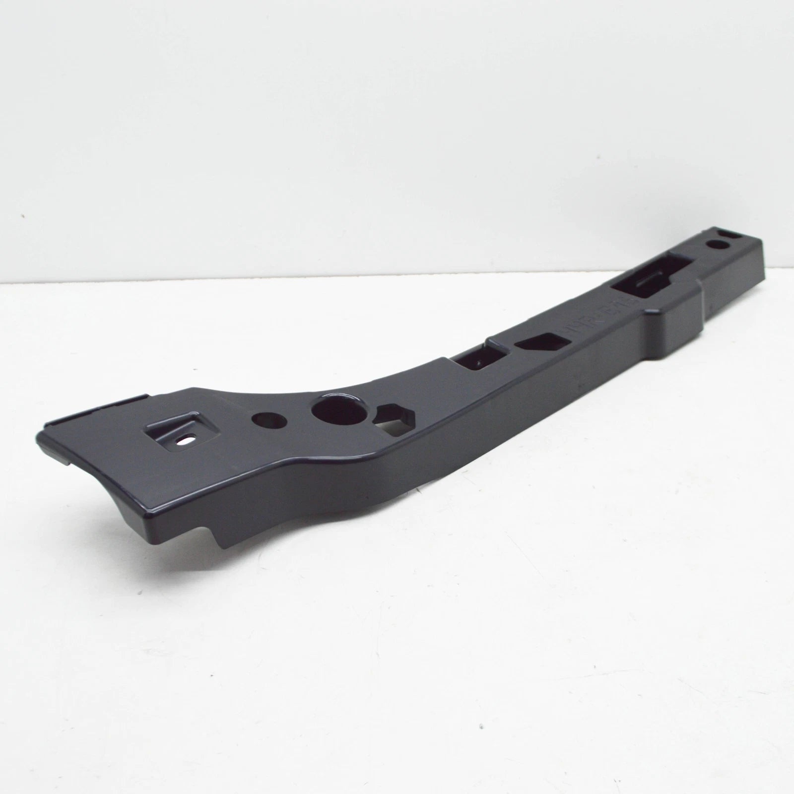 NEW BMW M8 GRAN COUPE G16 F93 REAR RIGHT SIDE SKIRT HOLDER 51777497730 ORIGINAL