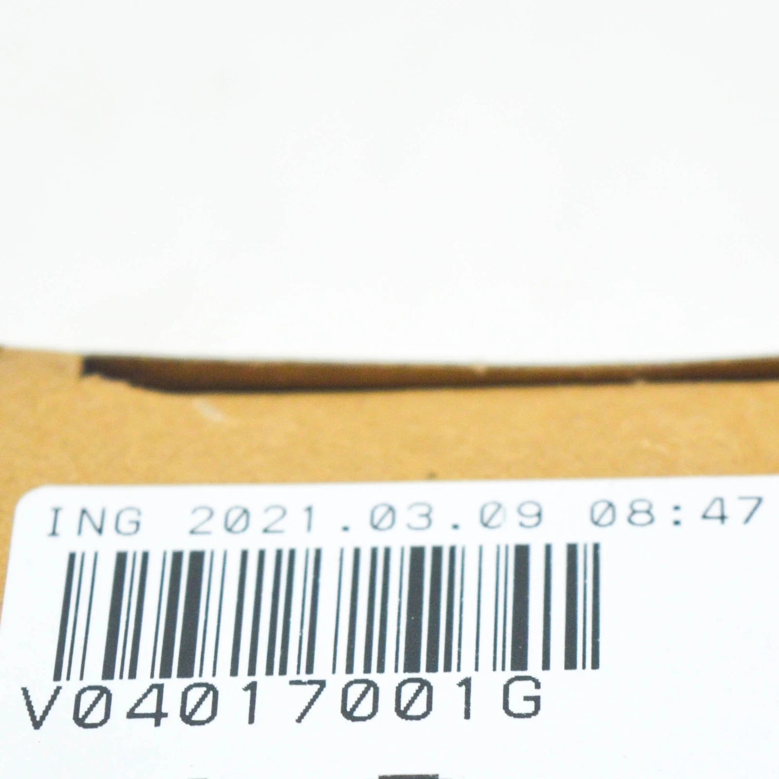 NEW AUDI Q7 4M FRONT LEFT FENDER MOUNT KIT HARDWARE V04017001G