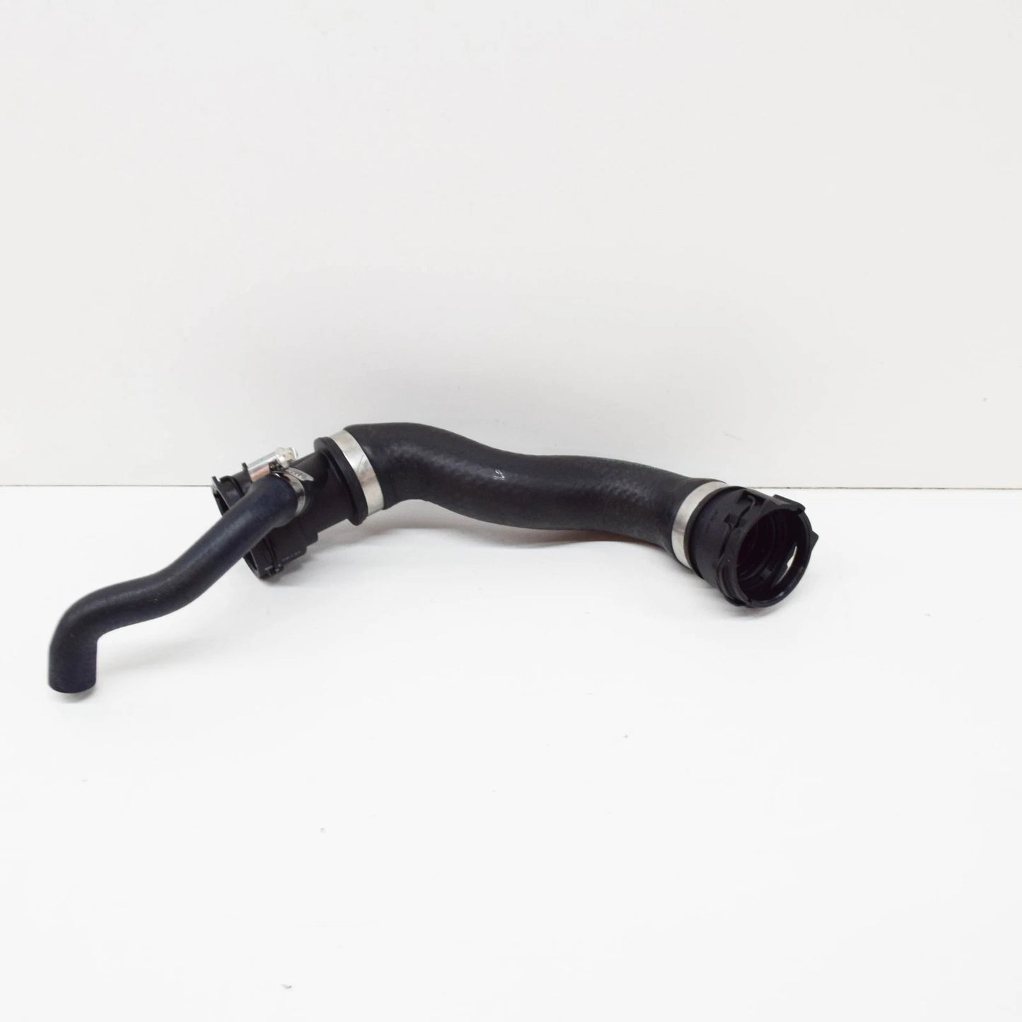NEW BMW 3 E46 COOLING SYSTEM WATER HOSE 11537787174 7787174 ORIGINAL