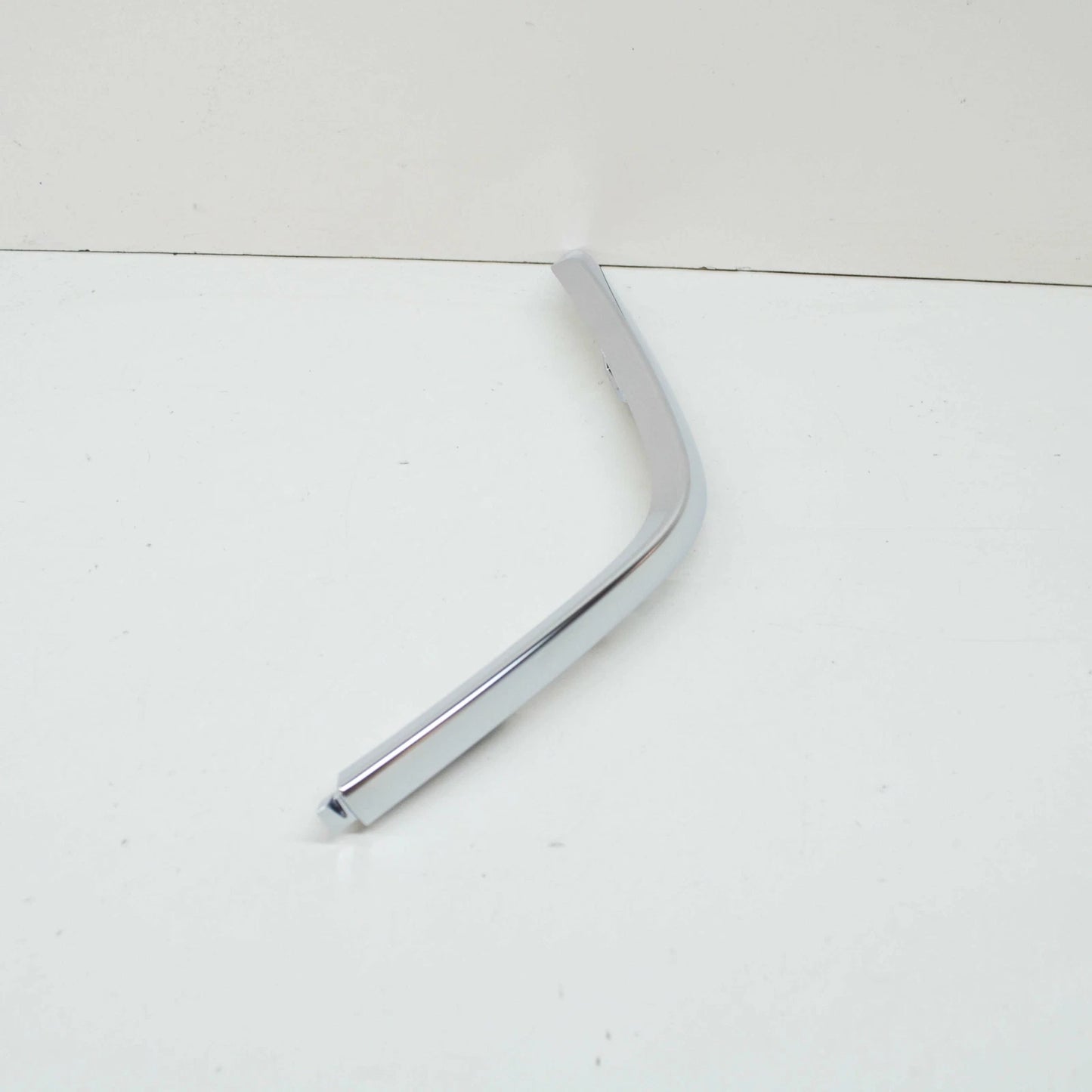 NEW AUDI A5 SPORTBACK 8W6 REAR LEFT BUMPER CHROME MOLDING 8W6853257A3Q7