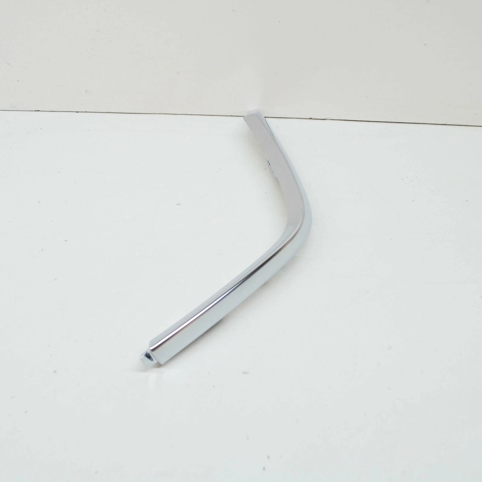 NEW AUDI A5 SPORTBACK 8W6 REAR LEFT BUMPER CHROME MOLDING 8W6853257A3Q7