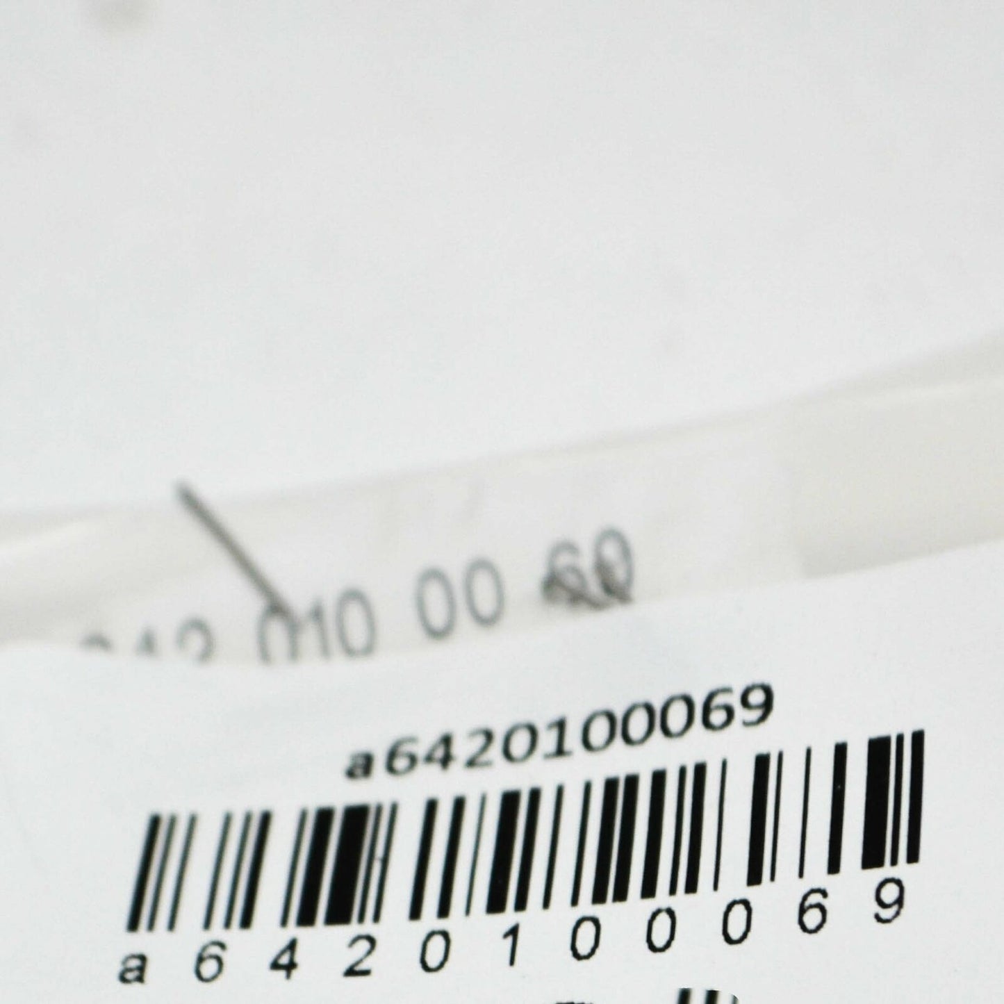 NEW MERCEDES-BENZ S W222 OIL FILLER NECK CAP COVER A6420100069 ORIGINAL