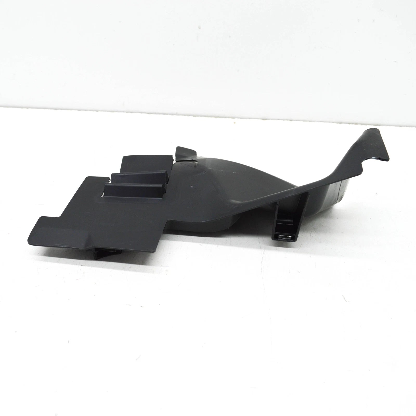 NEW AUDI A3 LIMOUSINE 8Y RIGHT RADIATOR AIR GUIDE 8Y0121284K ORIGINAL