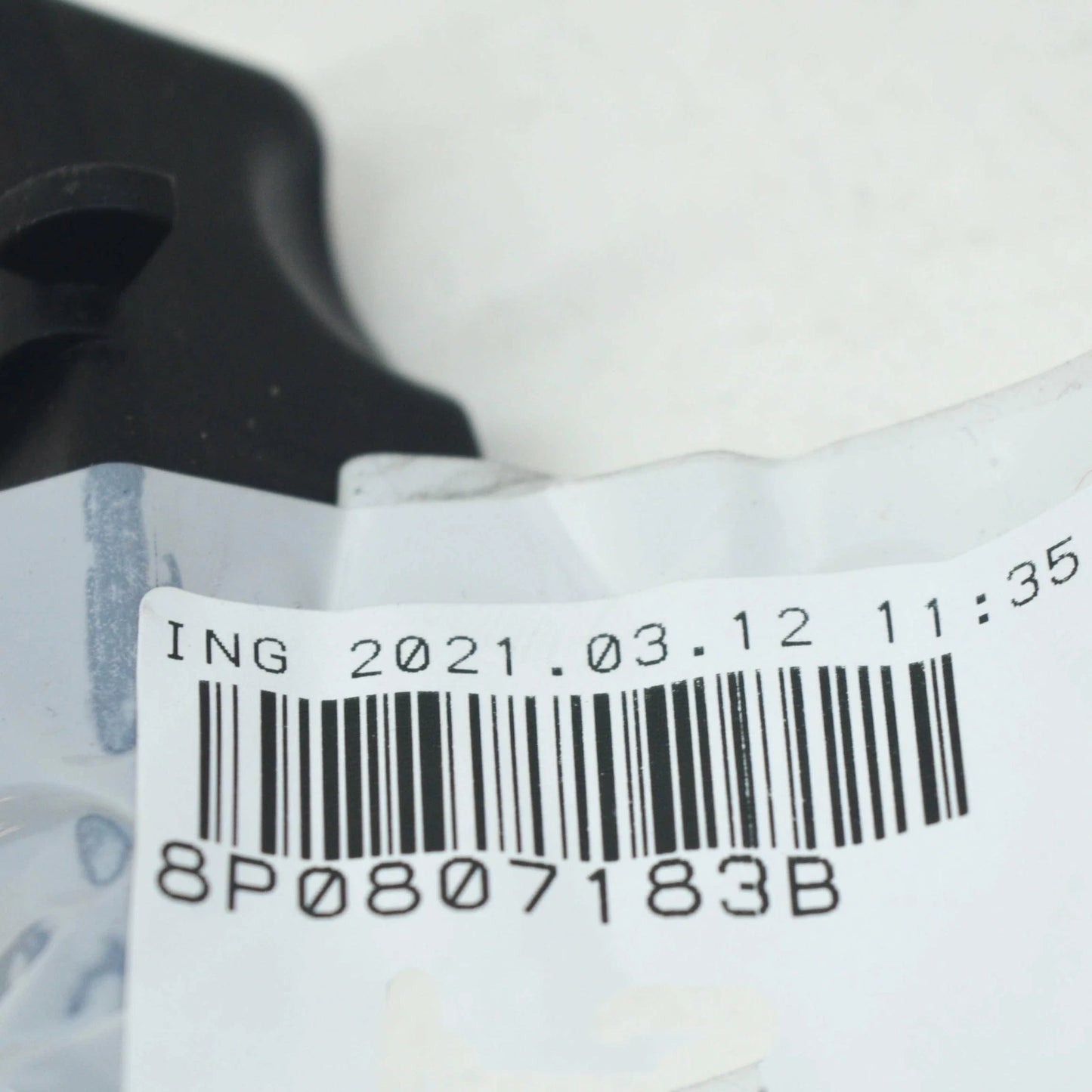 NEW AUDI A3 8P FRONT LEFT BUMPER SUPPORT BRACKET 8P0807183B ORIGINAL