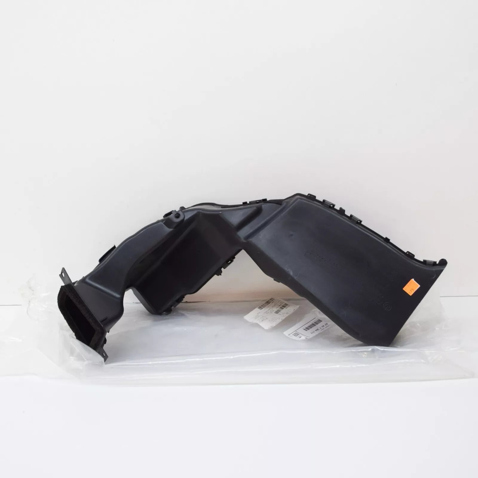 NEW BMW I8 I12 AIR DUCT LEFT 51437364173 ORIGINAL