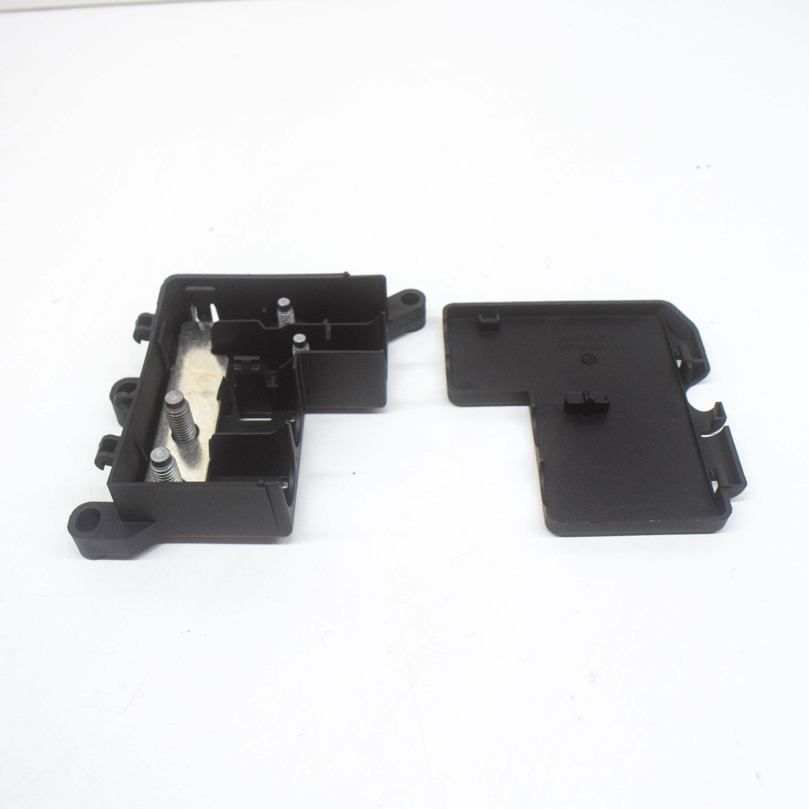 NEW AUDI A6 C8 FRONT RIGHT LOWER FUSE BOX 4K0941828 ORIGINAL