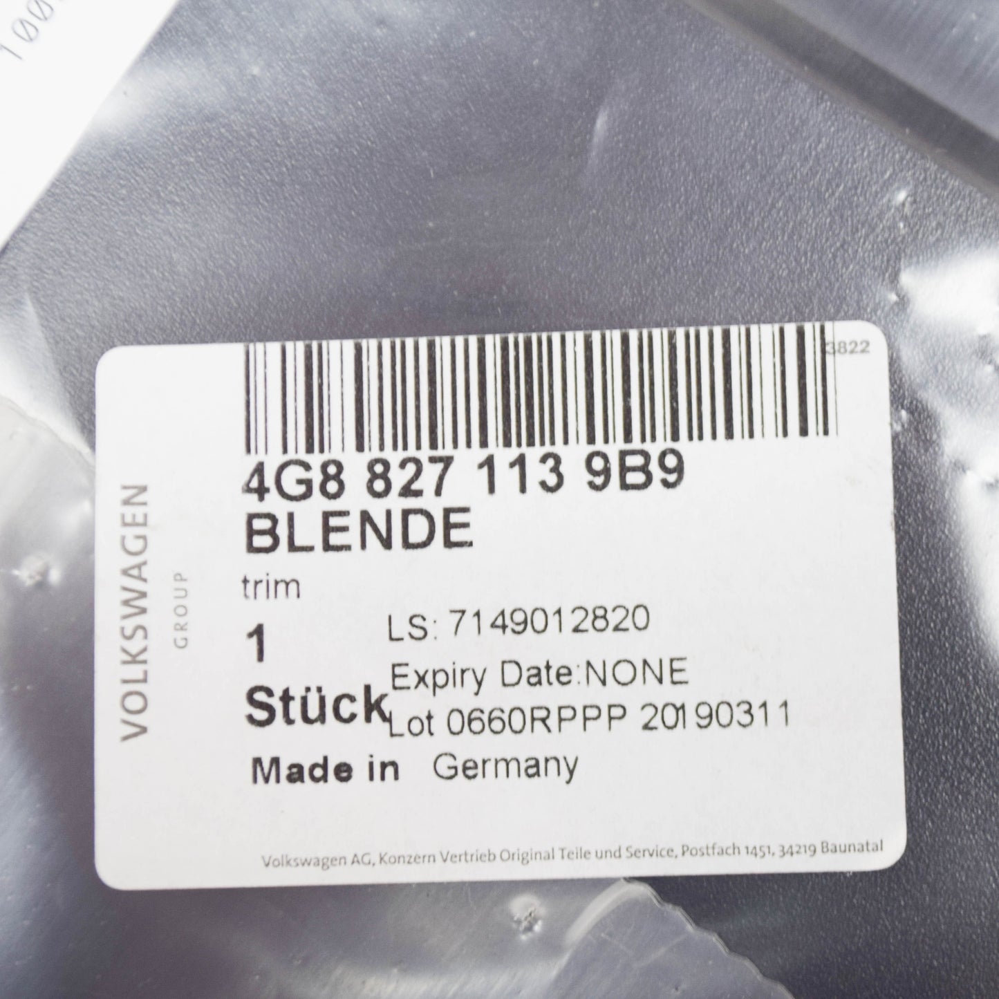 NEW AUDI A7 SPORTBACK 4G8 REAR LICENCE PLATE TRIM 4G88271139B9 ORIGINAL