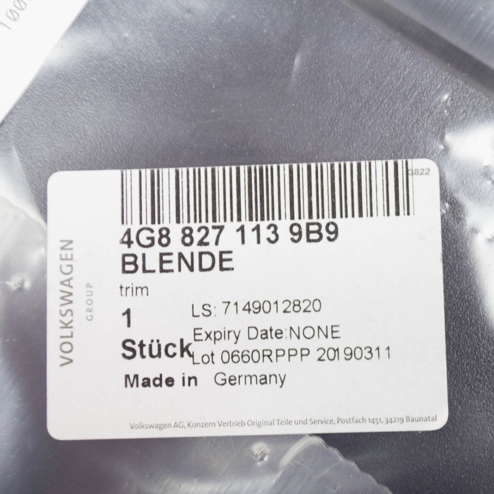 NEW AUDI A7 SPORTBACK 4G8 REAR LICENCE PLATE TRIM 4G88271139B9 ORIGINAL