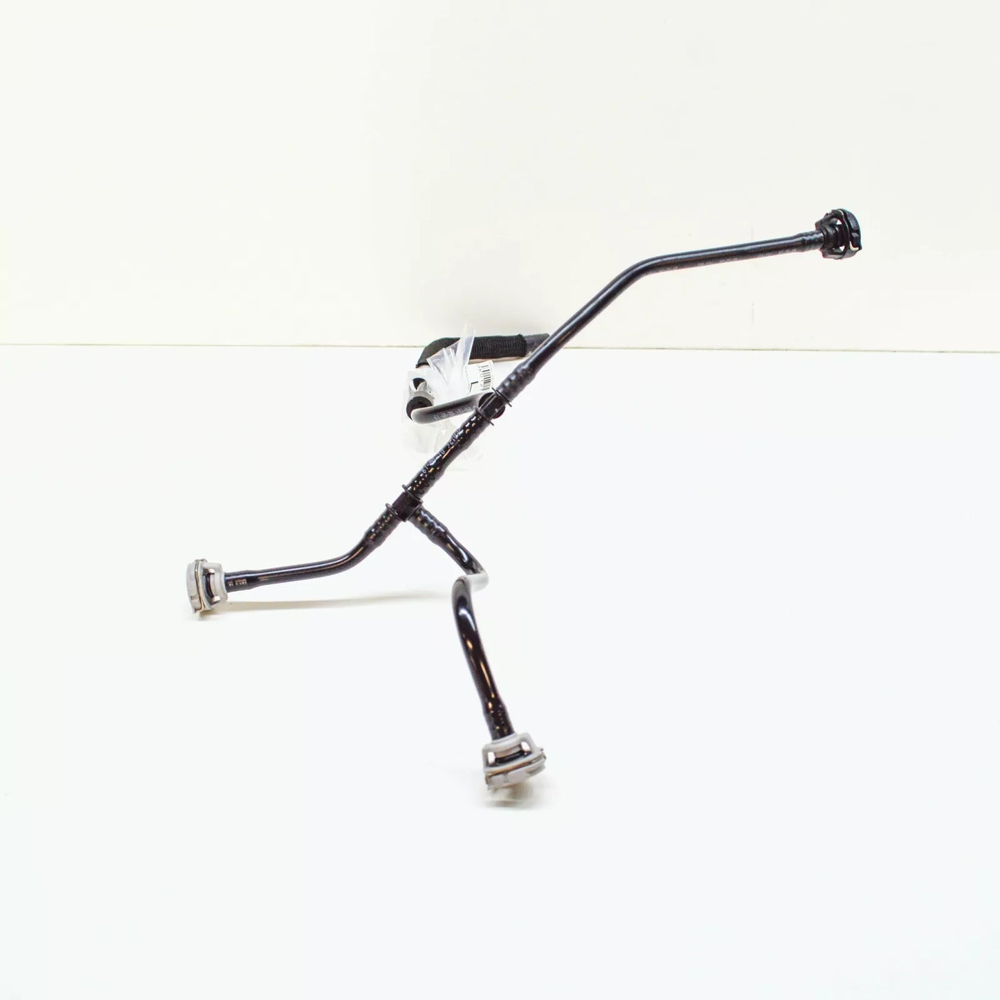 NEW AUDI A5 8T3 COOLANT PIPE HOSE 8K0121081BK