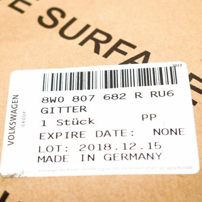 NEW AUDI A4 B9 FRONT BUMPER RIGHT GRILLE 8W0807682RRU6 2017