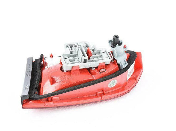 NEW AUDI A4 B8 REAR LEFT INNER TAILLIGHT 8K9945093A ORIGINAL
