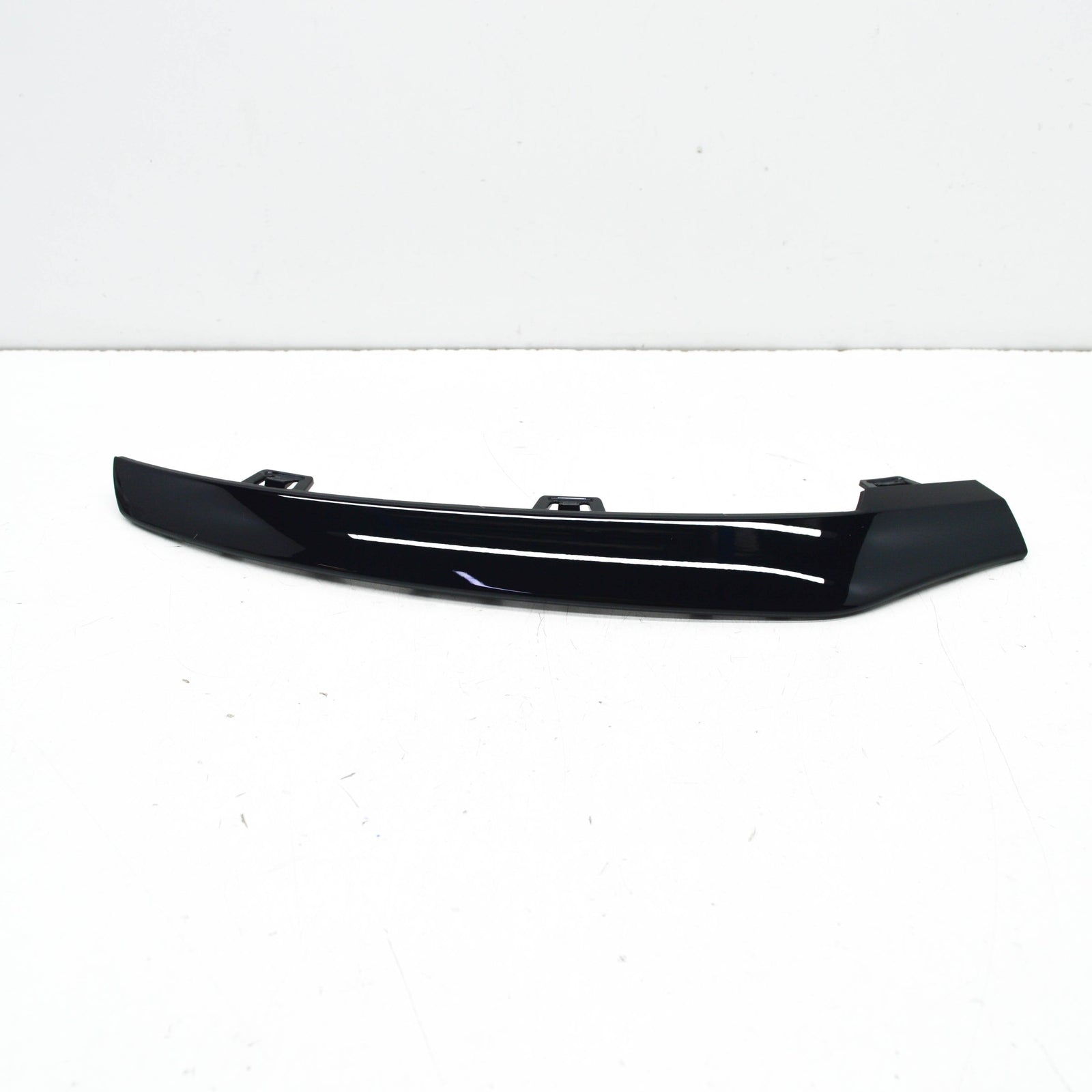 NEW MB GLC C253 FRONT RIGHT BUMPER LOWER MOULDING A2538855400 ORIGINAL