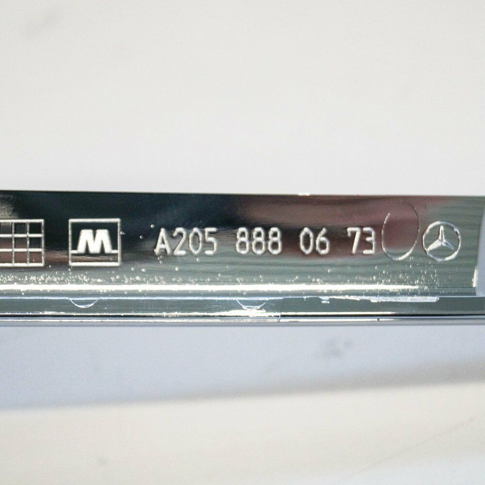 NEW MERCEDES-BENZ C W205 OTHER TRIM PARTS A2058880673 2015 3309851 ORIGINAL