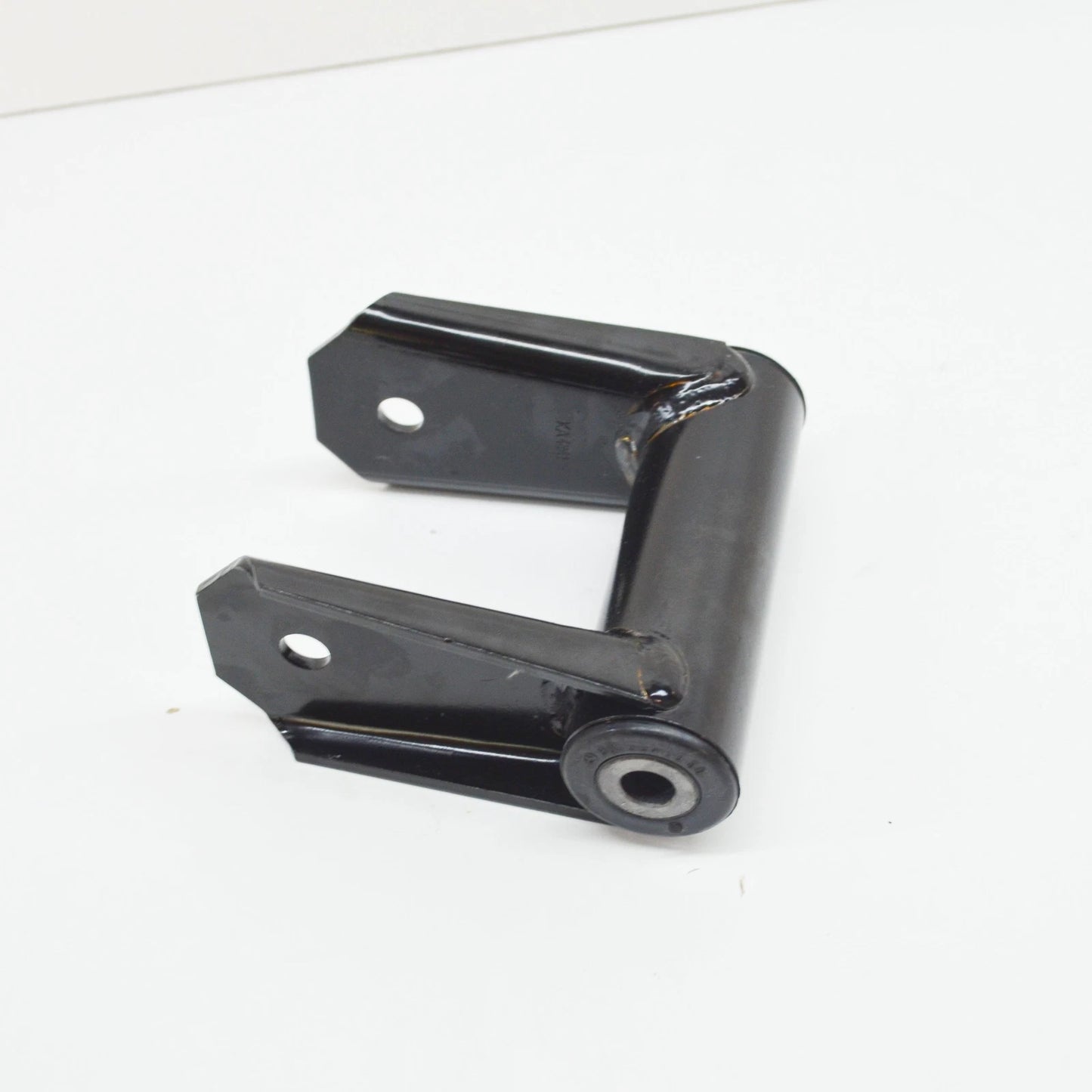 NEW MB SPRINTER W903 REAR SPRING TO SPRING BRACKET SHACKLE A9013200063