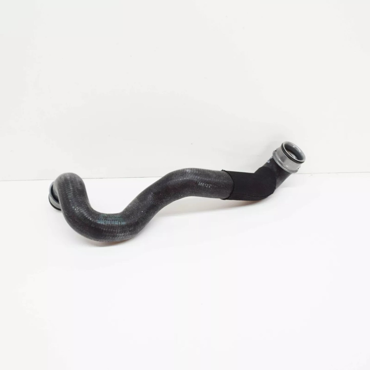 NEW MERCEDES-BENZ CLK C209 RADIATOR TOP HOSE A2095013082