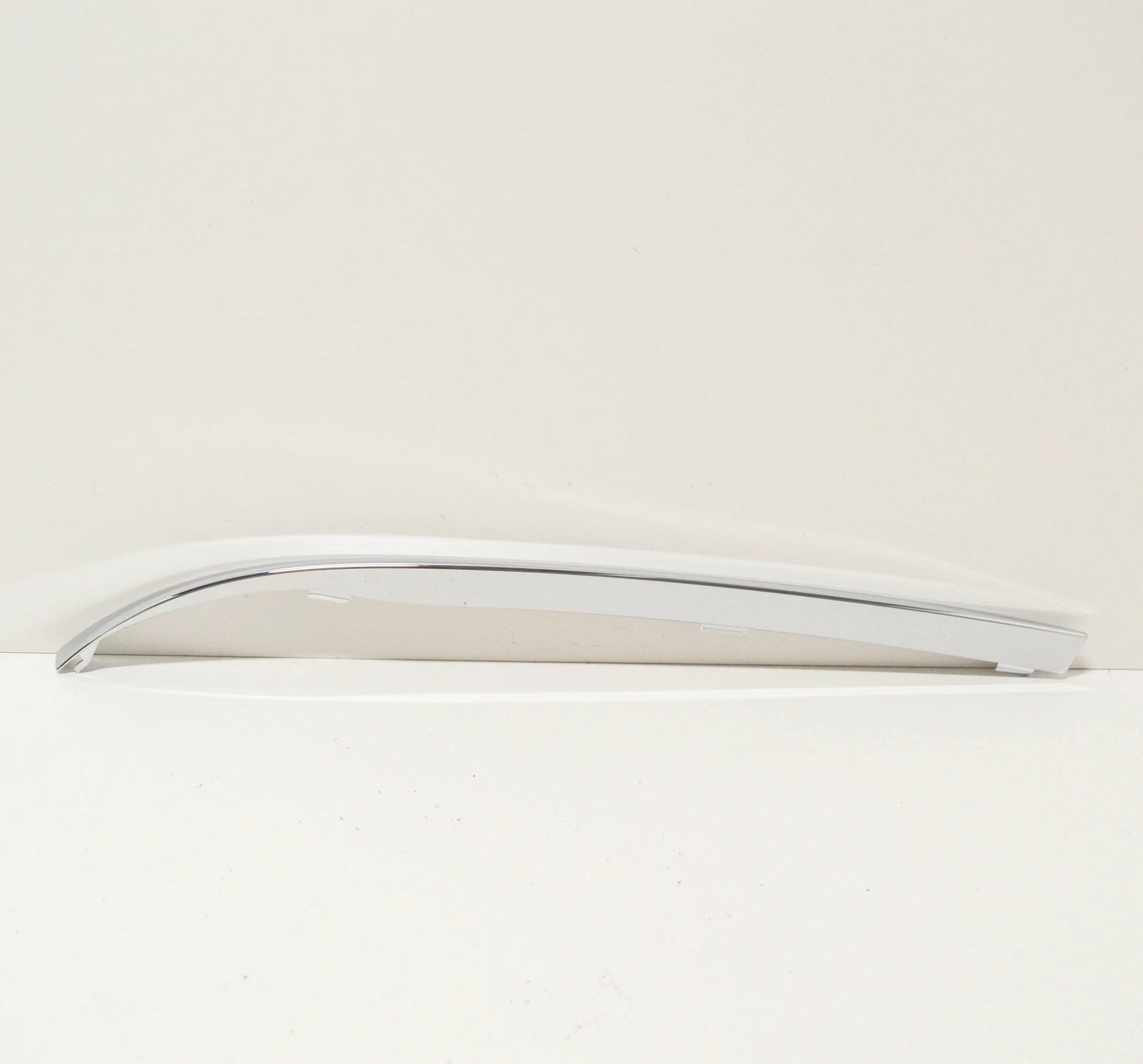 NEW BMW 7 F01 FRONT BUMPER RIGHT MOLDING TRIM 51117295272 7295272 2015 ORIGINAL