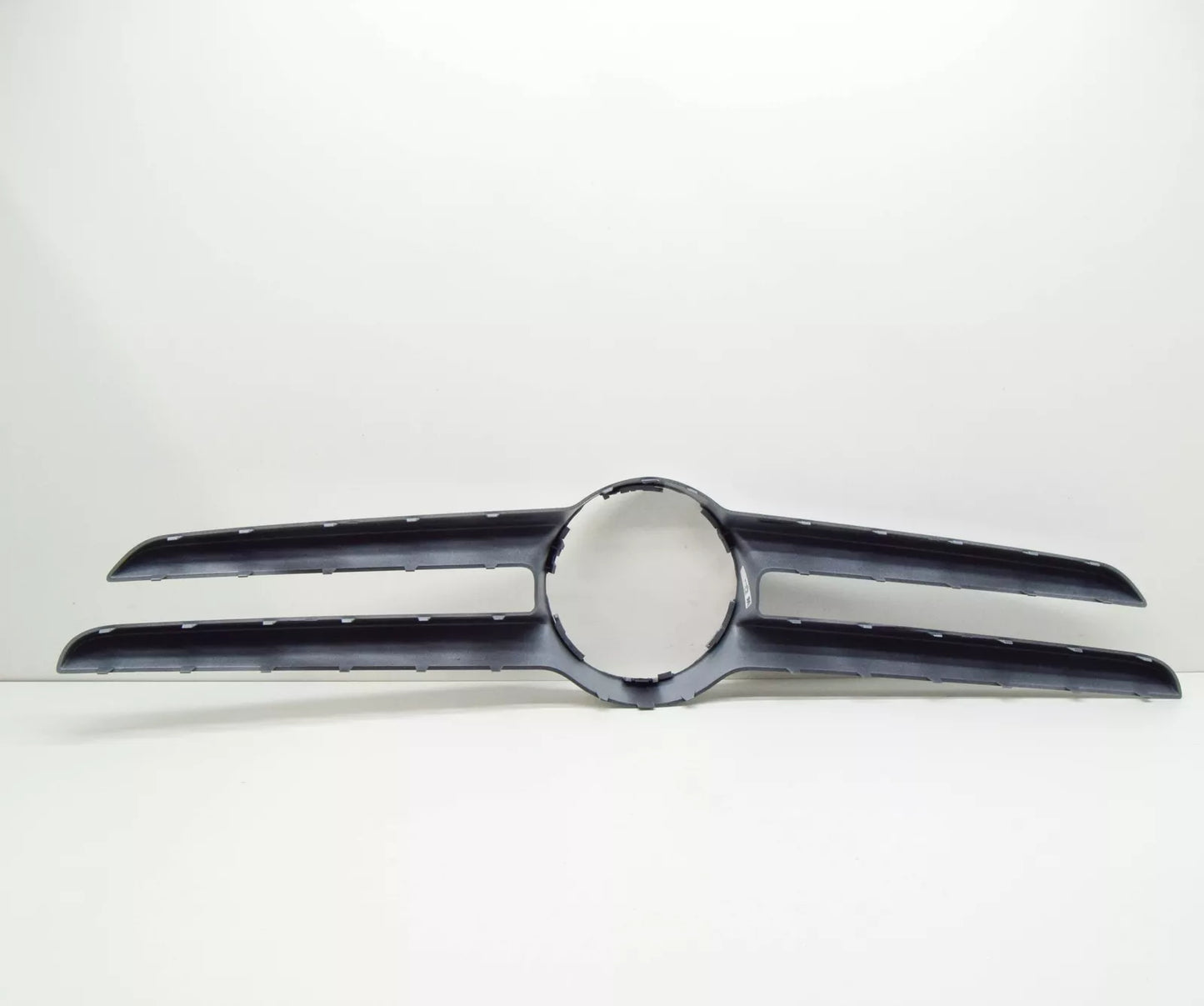 NEW MERCEDES-BENZ B W246 RADIATOR GRILLE ORNAMENTAL MOLDING A2468880073 ORIGINAL