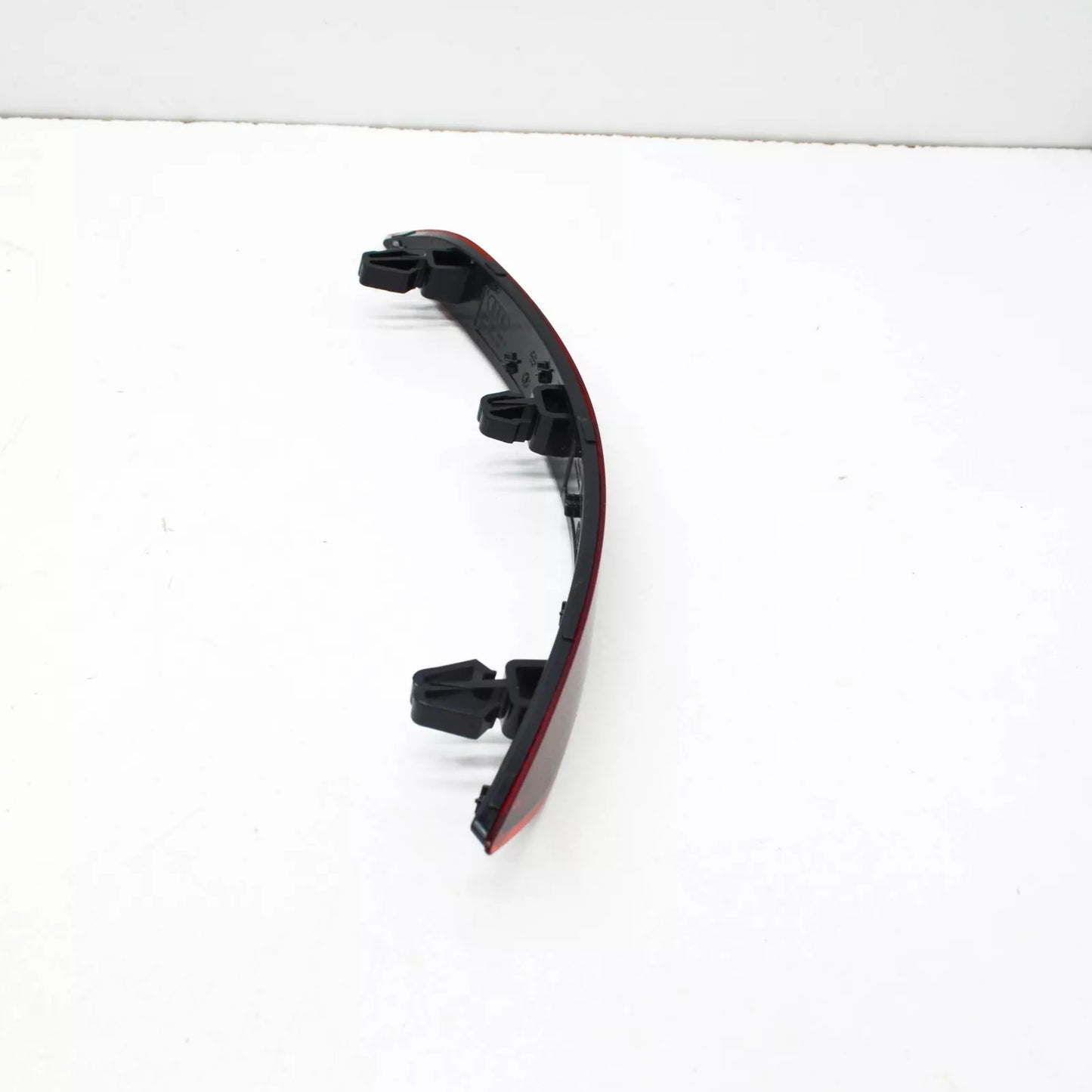 NEW AUDI A3 SPORTBACK 8V REAR RIGHT BUMPER REFLECTOR 8V5945106C ORIGINAL