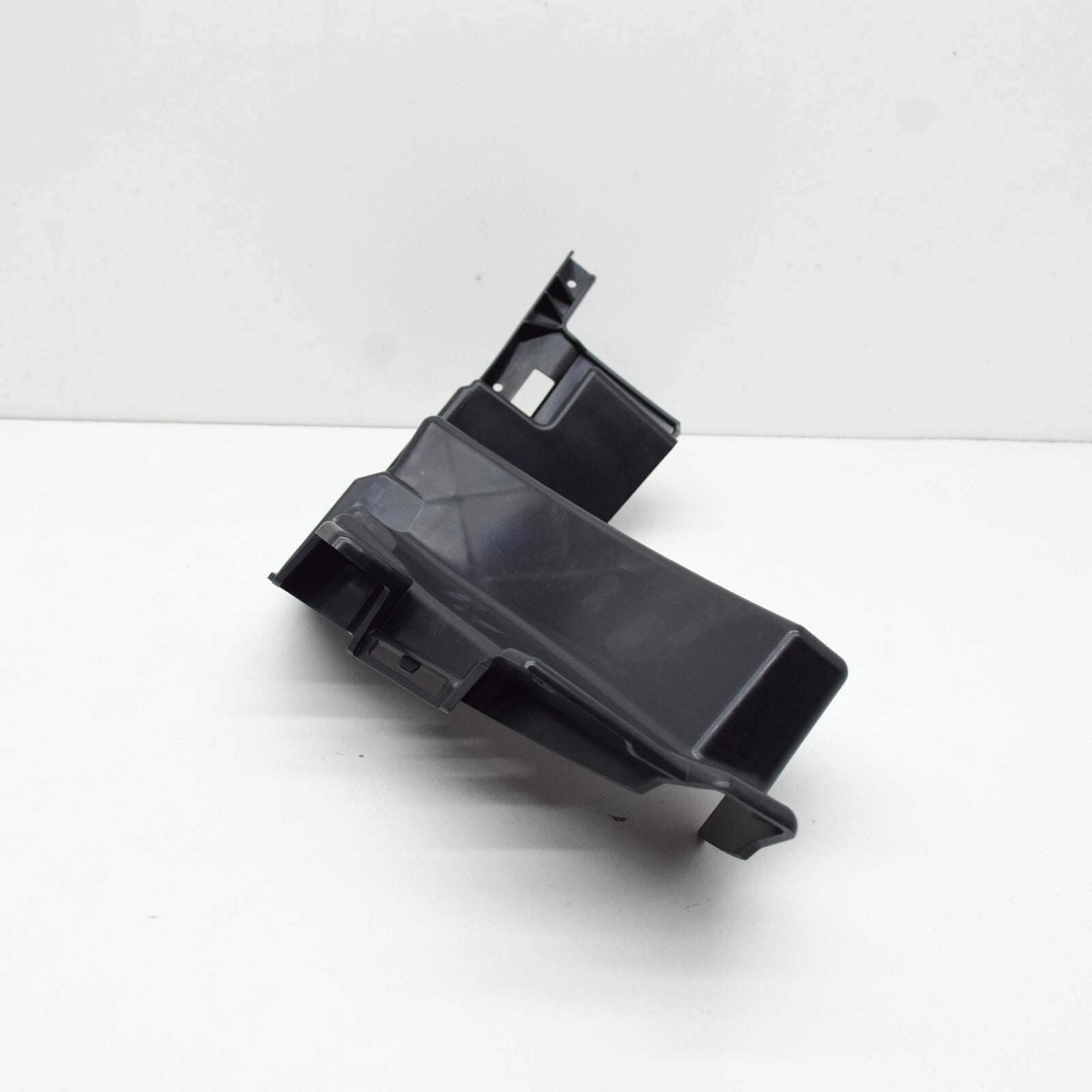 NEW MERCEDES-BENZ GLE C292 FRONT BUMPER LEFT CARRIER COVER A2928850024 ORIGINAL