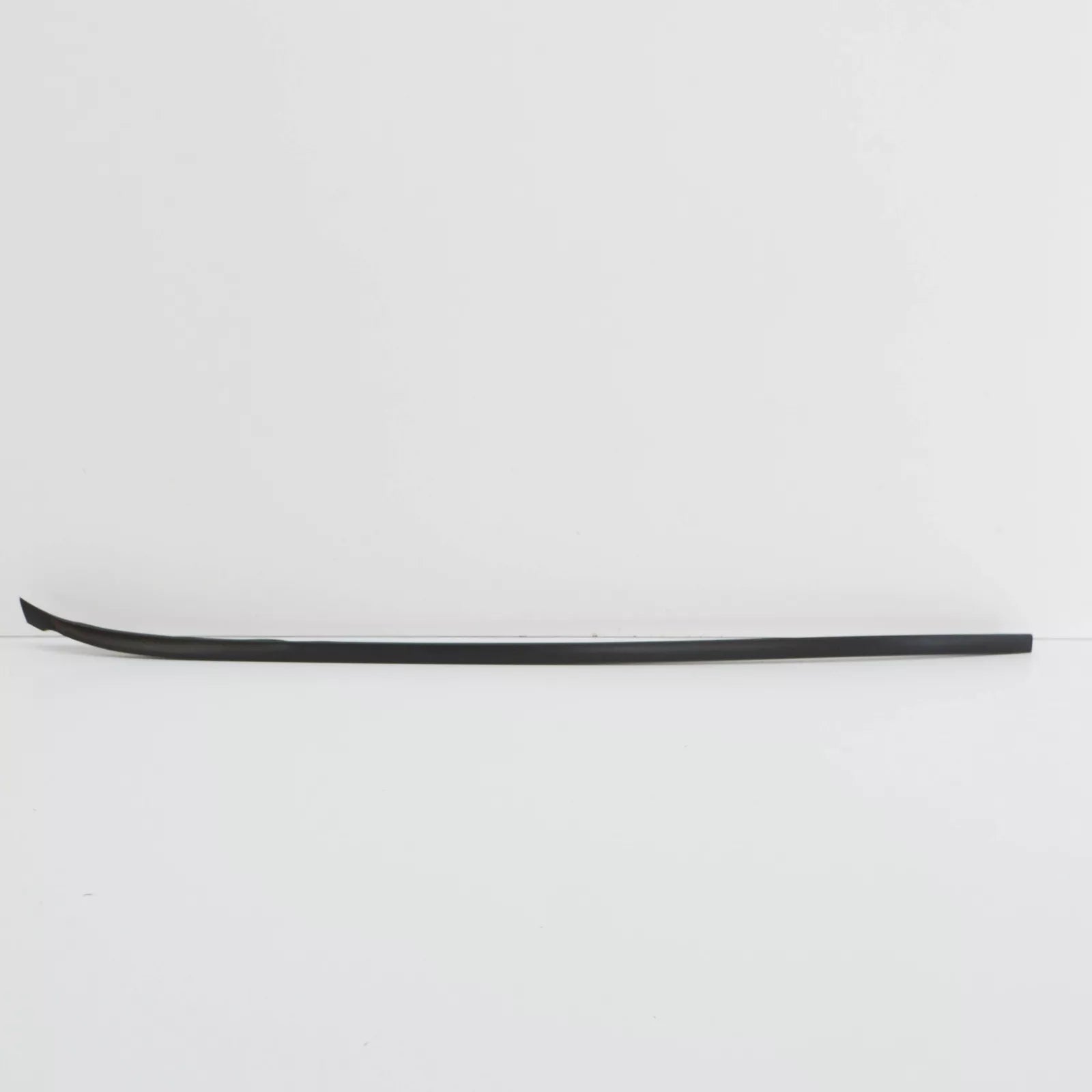 NEW VW TOUAREG 7L FRONT LEFT WINDSHIELD MOLDING 7L68543279B9 ORIGINAL