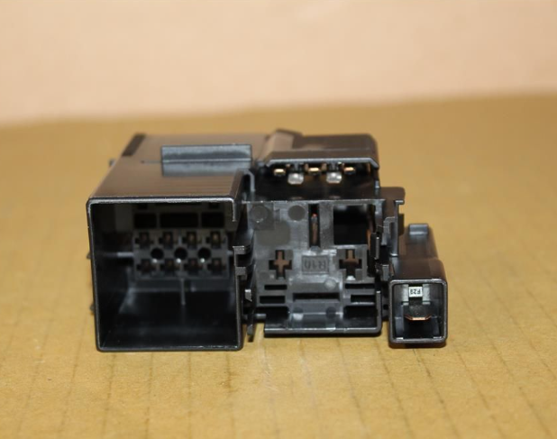 new vw polo aw mk6 relay plate 2q0937507g original