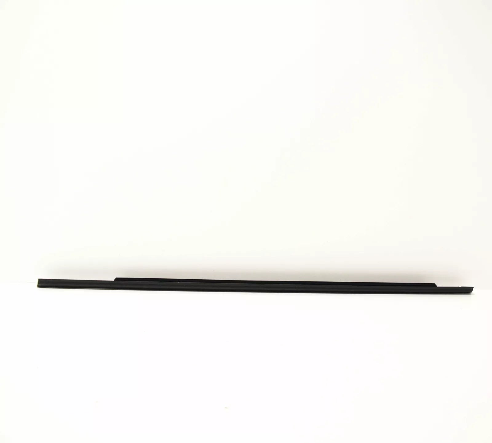 NEW AUDI A4 B8 REAR RIGHT WINDOW TRIM 8K0839478F 2014