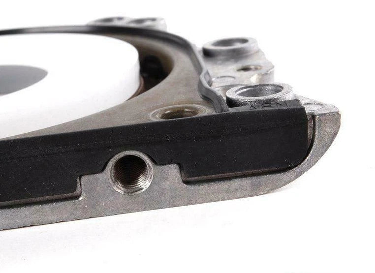 NEW AUDI A1 8X REAR CRANKSHAFT SEALING FLANGE 06A103171A