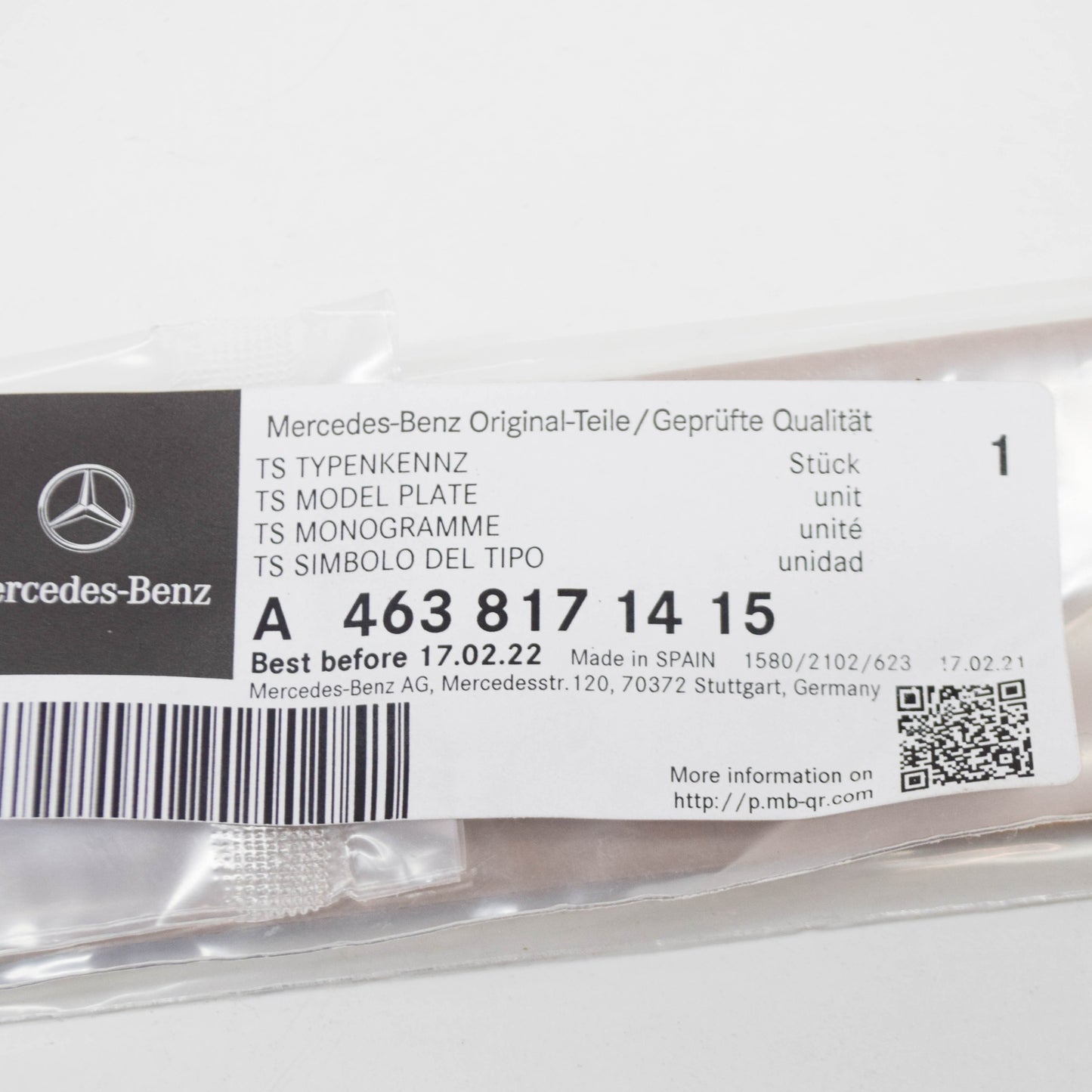 NEW MERCEDES BENZ G W463 FRONT SIDE FENDER EMBLEM BADGE A4638171415 ORIGINAL