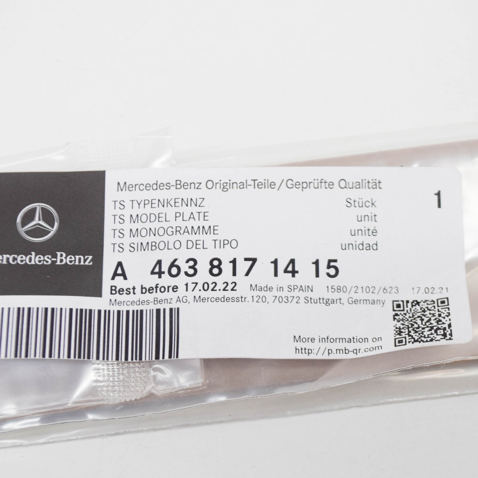 NEW MERCEDES BENZ G W463 FRONT SIDE FENDER EMBLEM BADGE A4638171415 ORIGINAL