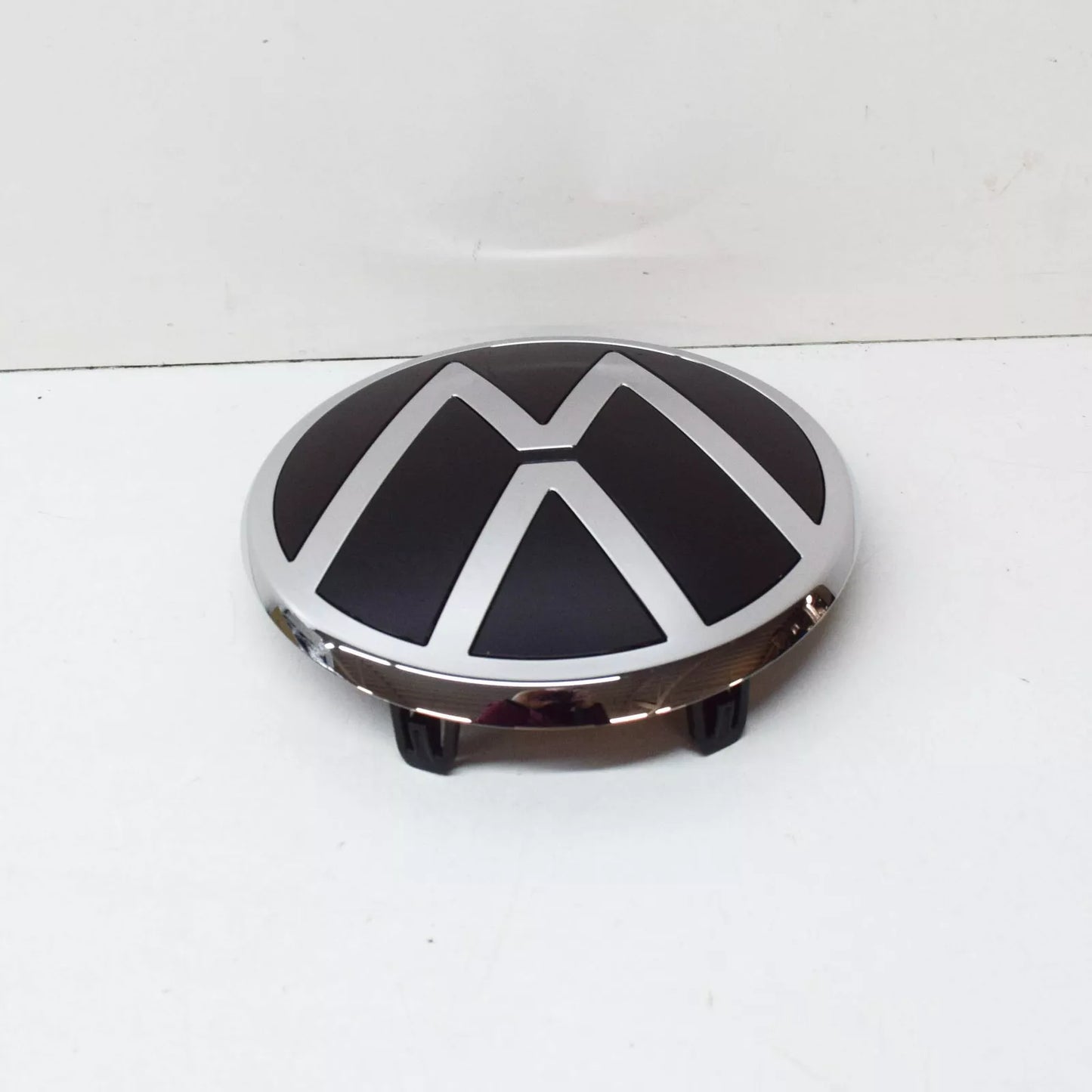 NEW VOLKSWAGEN ARTEON FRONT VW EMBLEM BADGE 5H0853601DDPJ