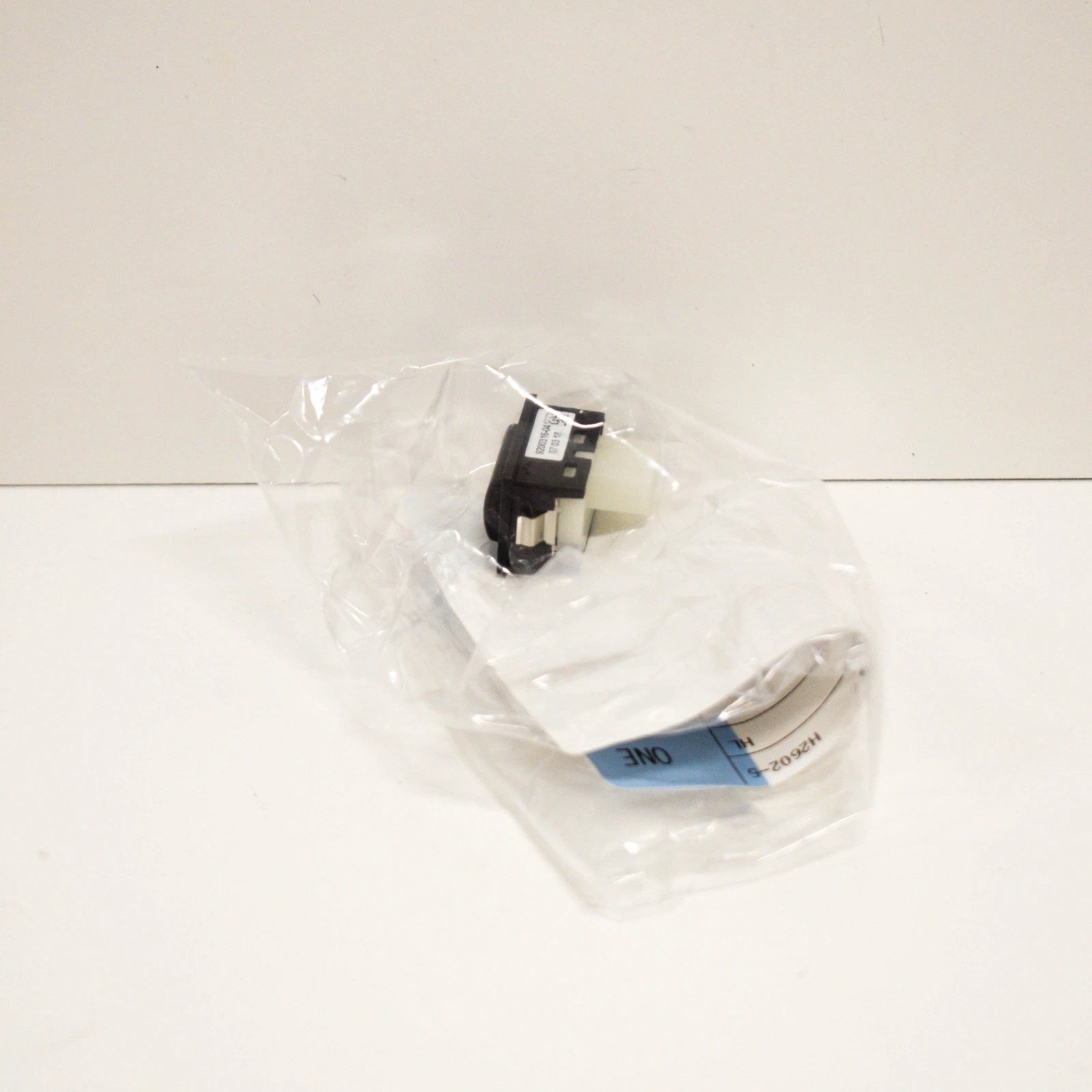 NEW BMW F20 E90 F30 E60 F07 F12 F02 Z4 F25 TRUNK OPEN BUTTON SWITCH 61319200316