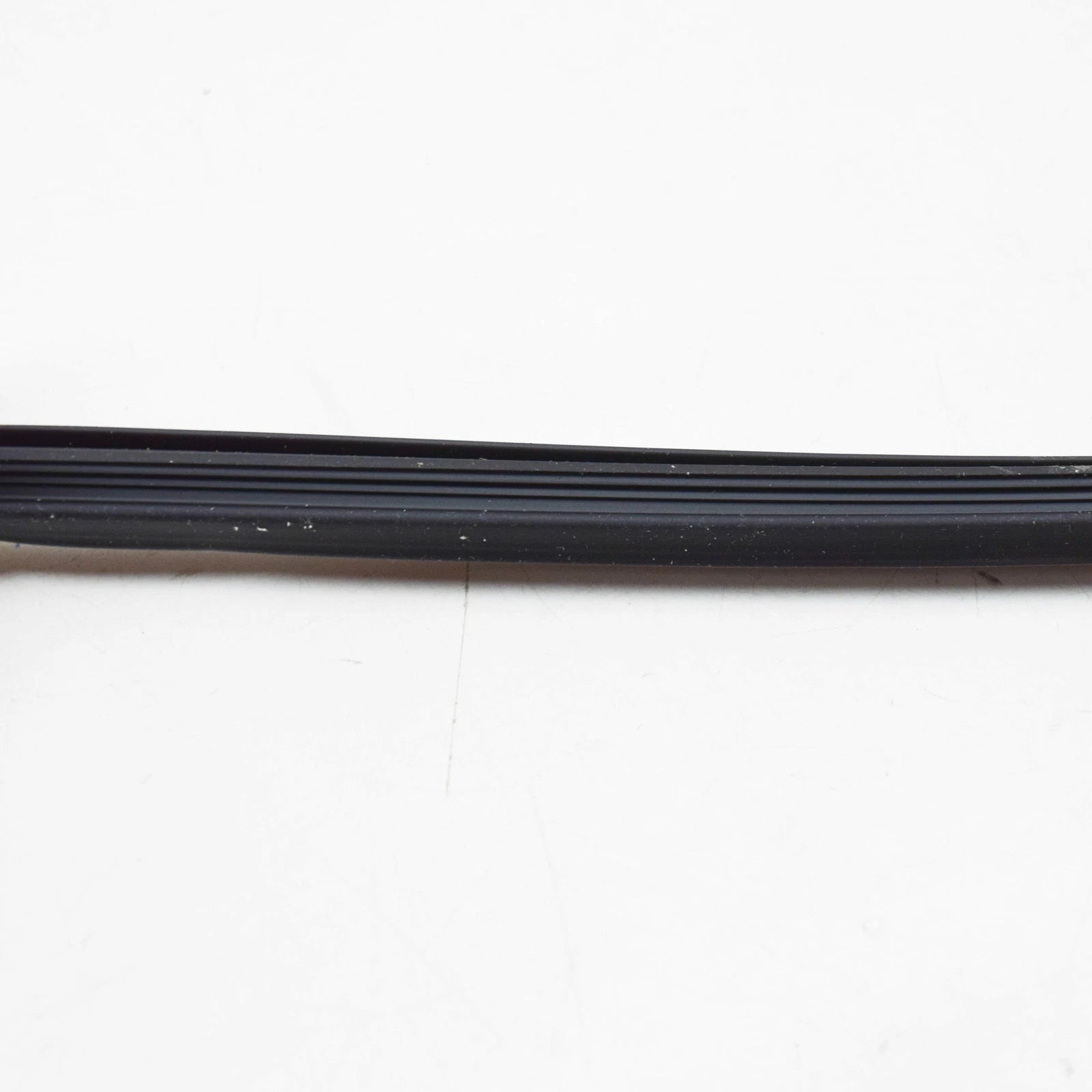 NEW MERCEDES-BENZ SALOON W123 SUNROF SEAL A1087820098