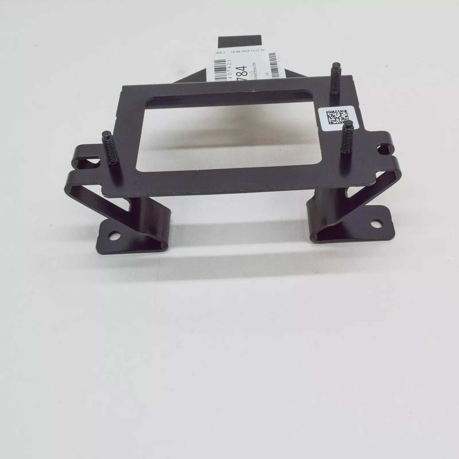 NEW MERCEDES-BENZ S W223 FRONT DISTANCE CONTROL UNIT BRACKET A2235407423