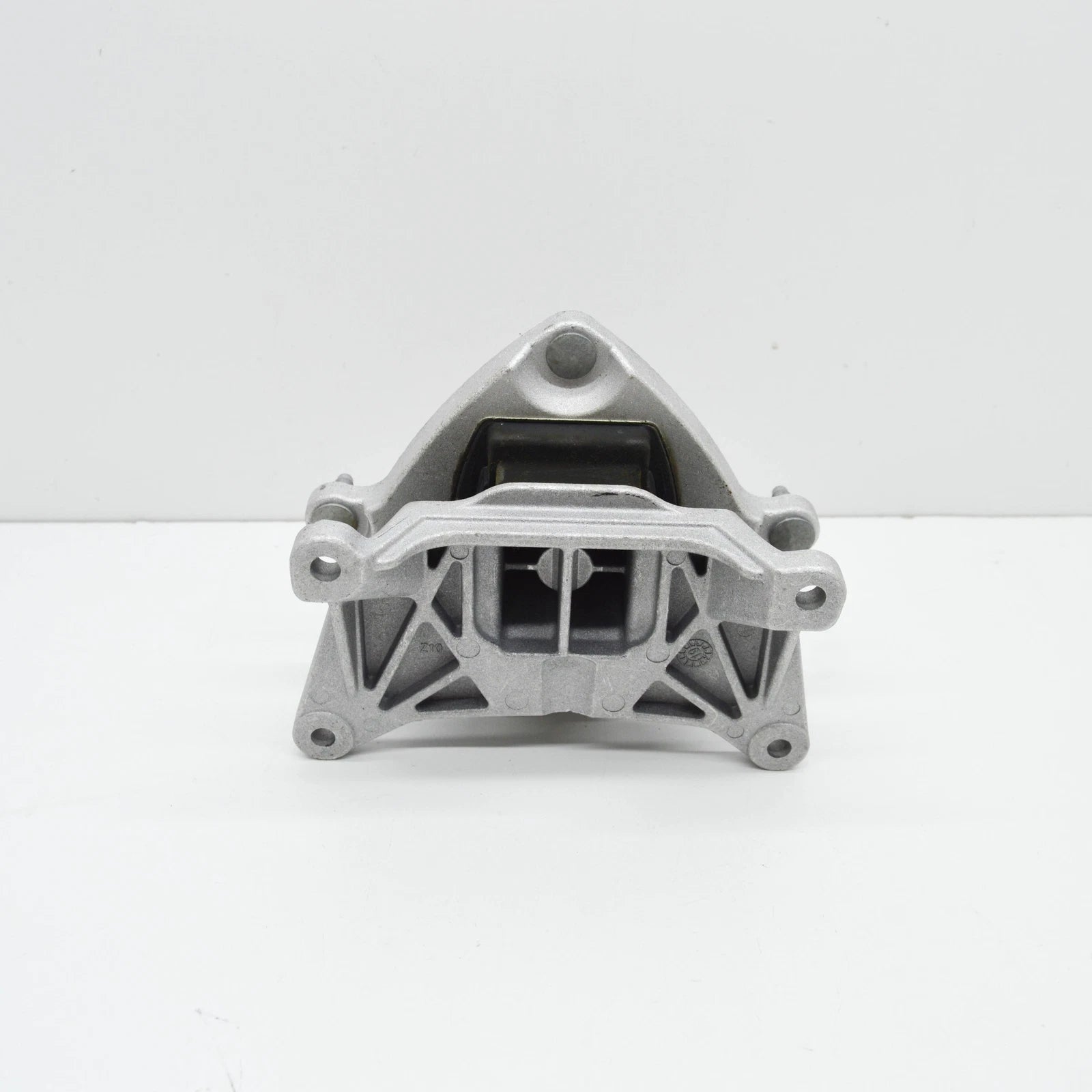 NEW MERCEDES-BENZ S W222 REAR TRANSMISSION GEARBOX MOUNT A2222406800 ORIGINAL