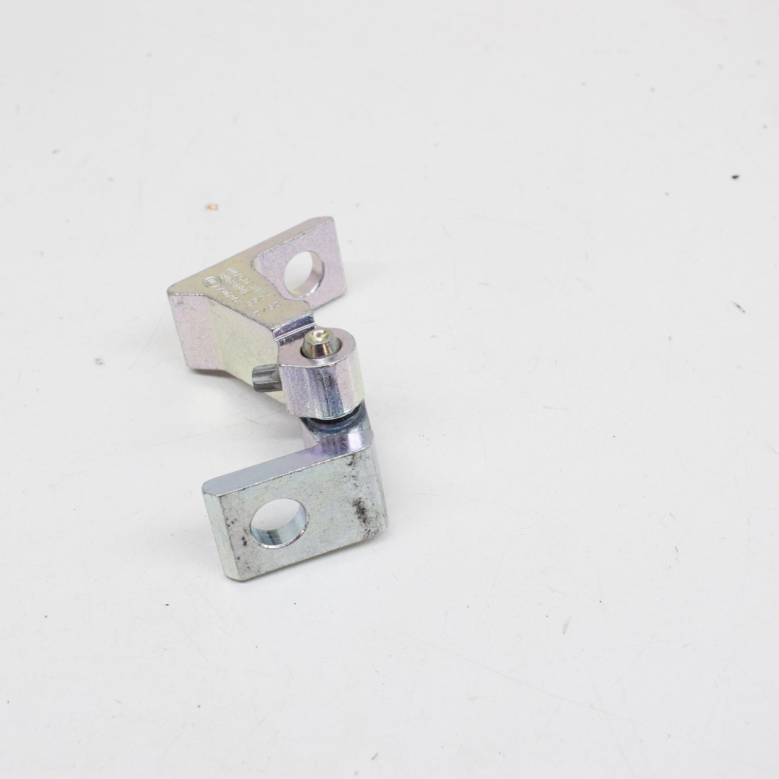 NEW AUDI A4 B8 LEFT DOOR HINGE 8K0831401E ORIGINAL