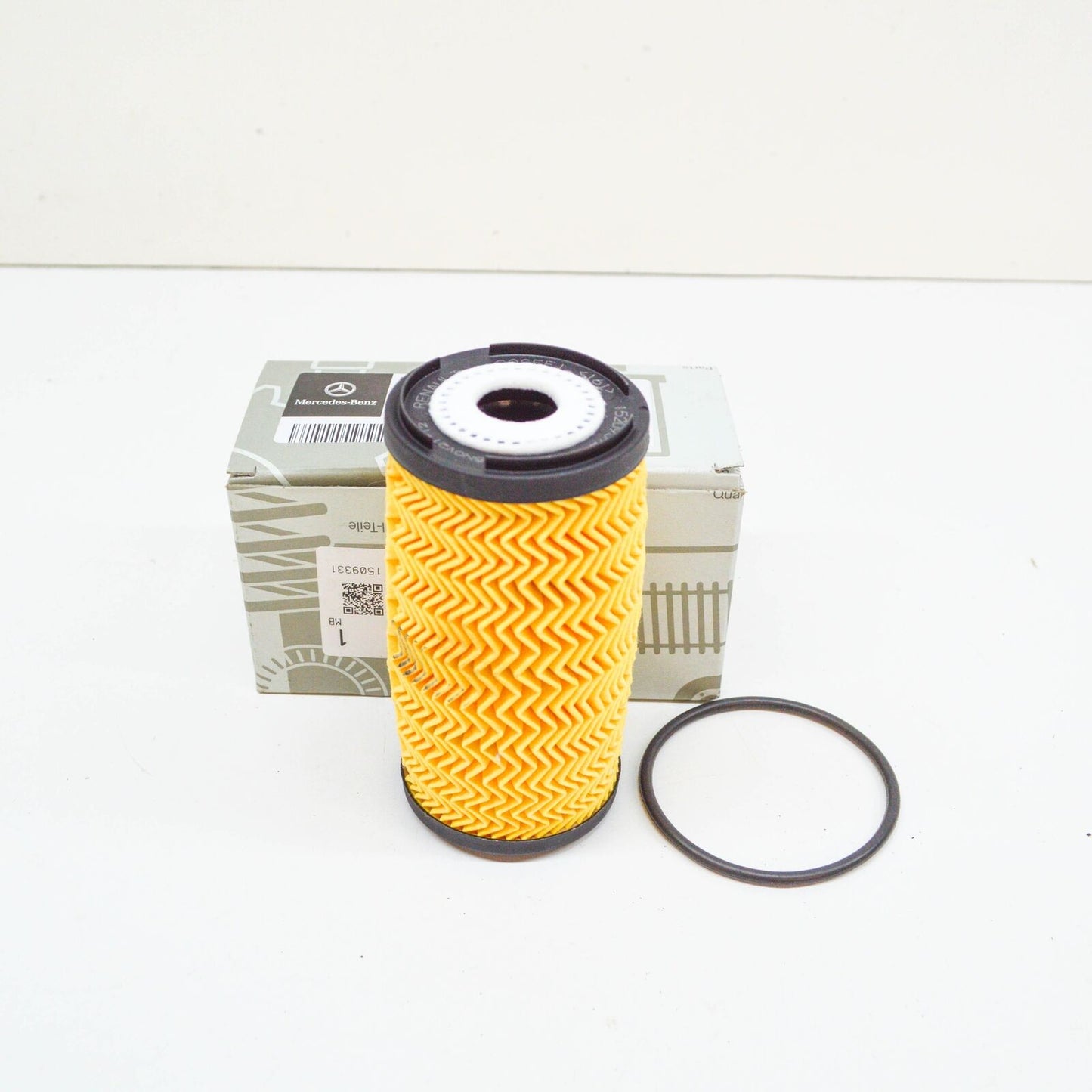 NEW MERCEDES-BENZ C-CLASS W205 OIL FILTER A6221800000 ORIGINAL