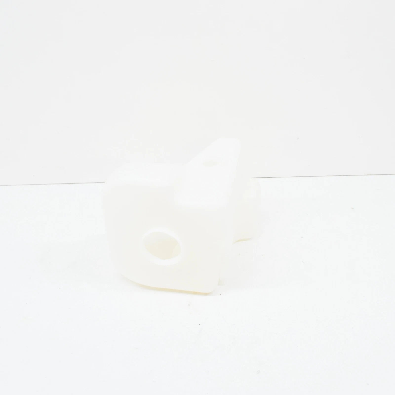 NEW BMW 7 E32 WINDSHIELD WASHER FLUID RESERVOIR 61678350931 8350931 ORIGINAL