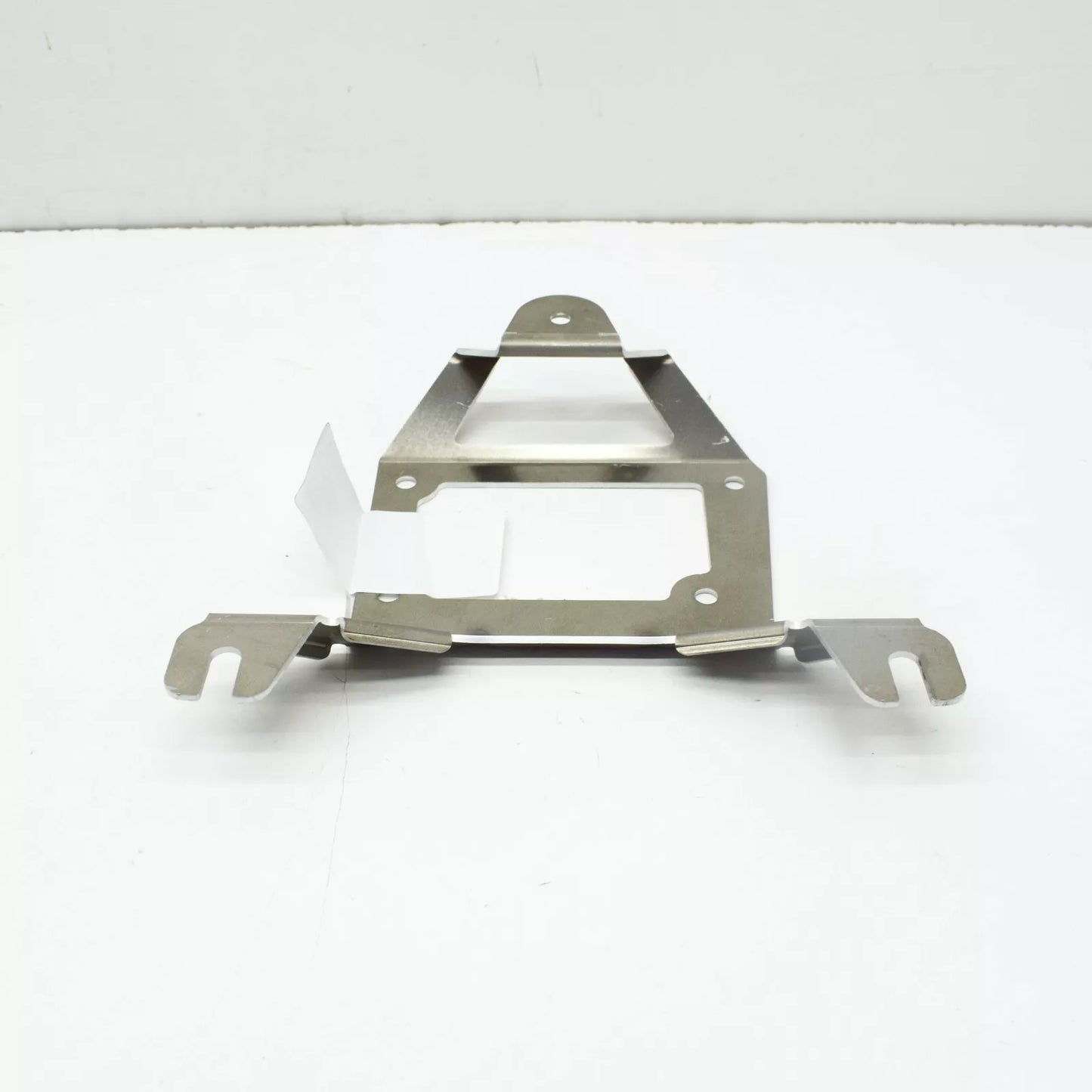 NEW MB SL R231 FRONT ADAPTIVE CRUISE CONTROL BRACKET A2315451440