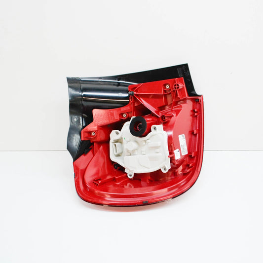 NEW MERCEDES-BENZ GLA X156 REAR RIGHT OUTER TAILLIGHT A1569060858 ORIGINAL