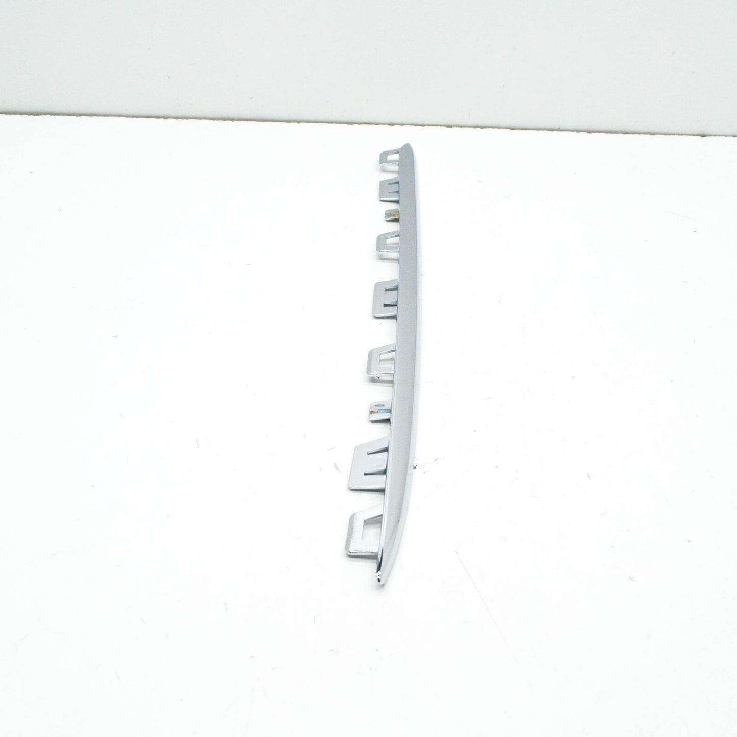 NEW MERCEDES-BENZ E W213 FRONT BUMPER RIGHT GRILLE MOLDING A2138888800 ORIGINAL