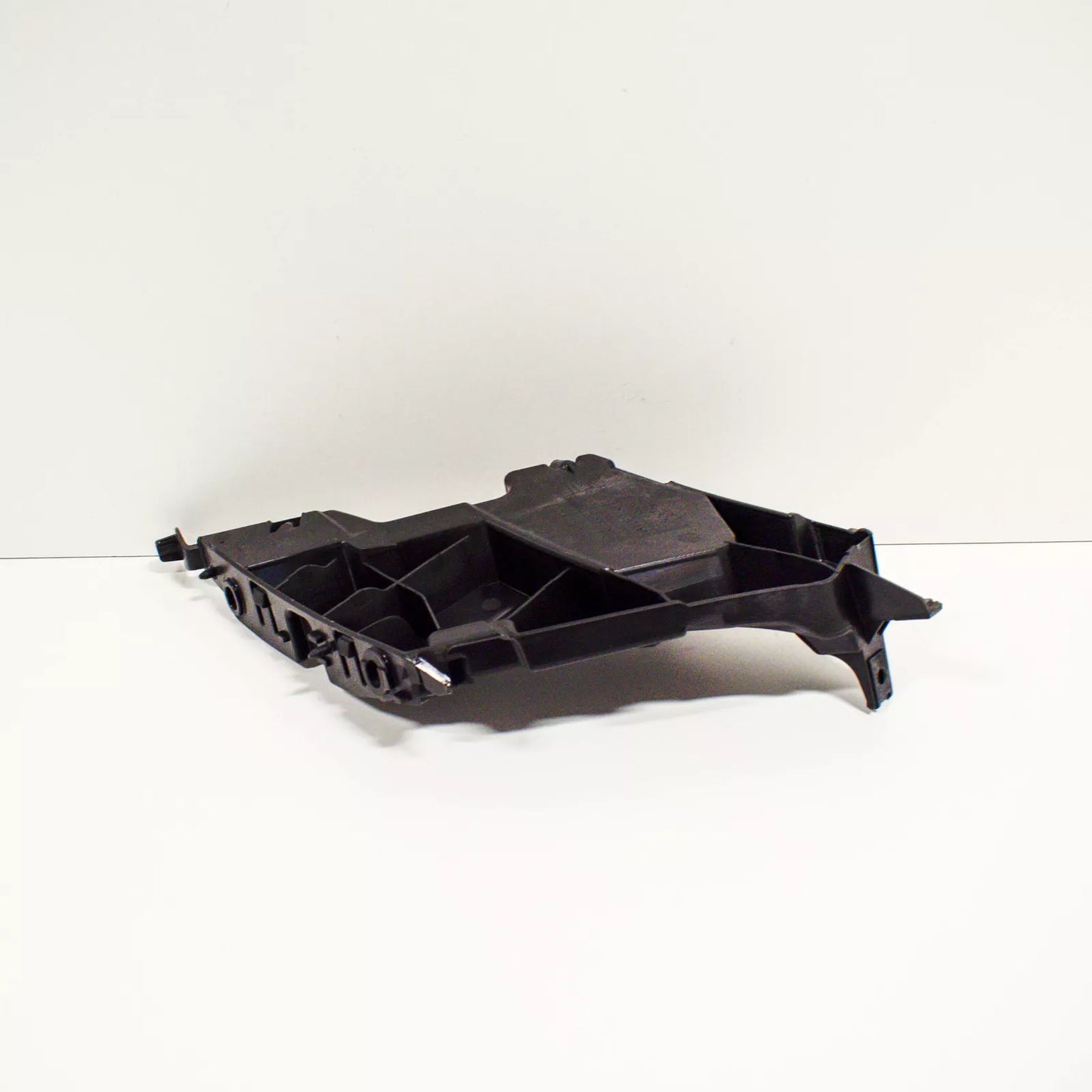 NEW AUDI A7 SPORTBACK 4G FRONT LEFT BUMPER BRACKET 4G8807283C