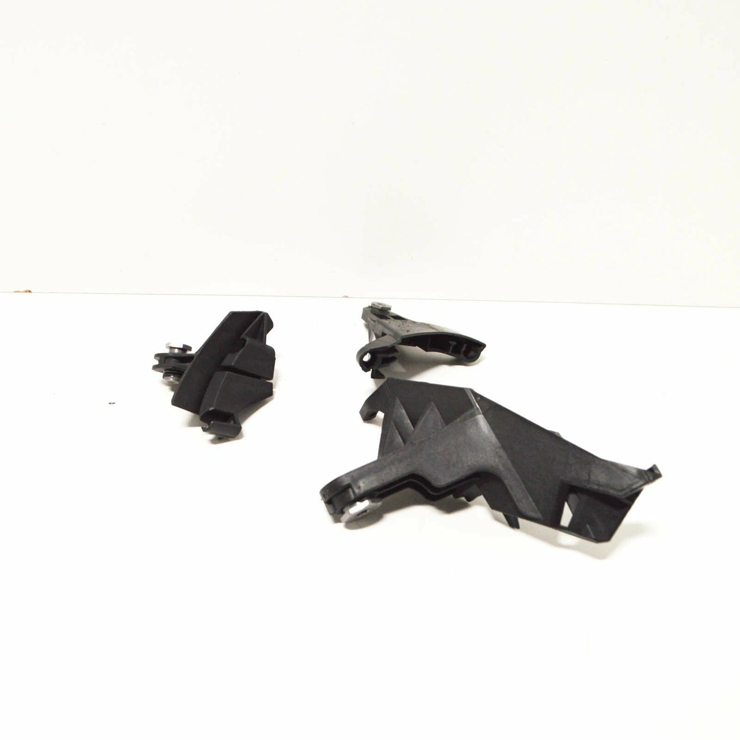 NEW MB E W211 FRONT HEADLIGHT LEFT SIDE REPAIR KIT A2118205114