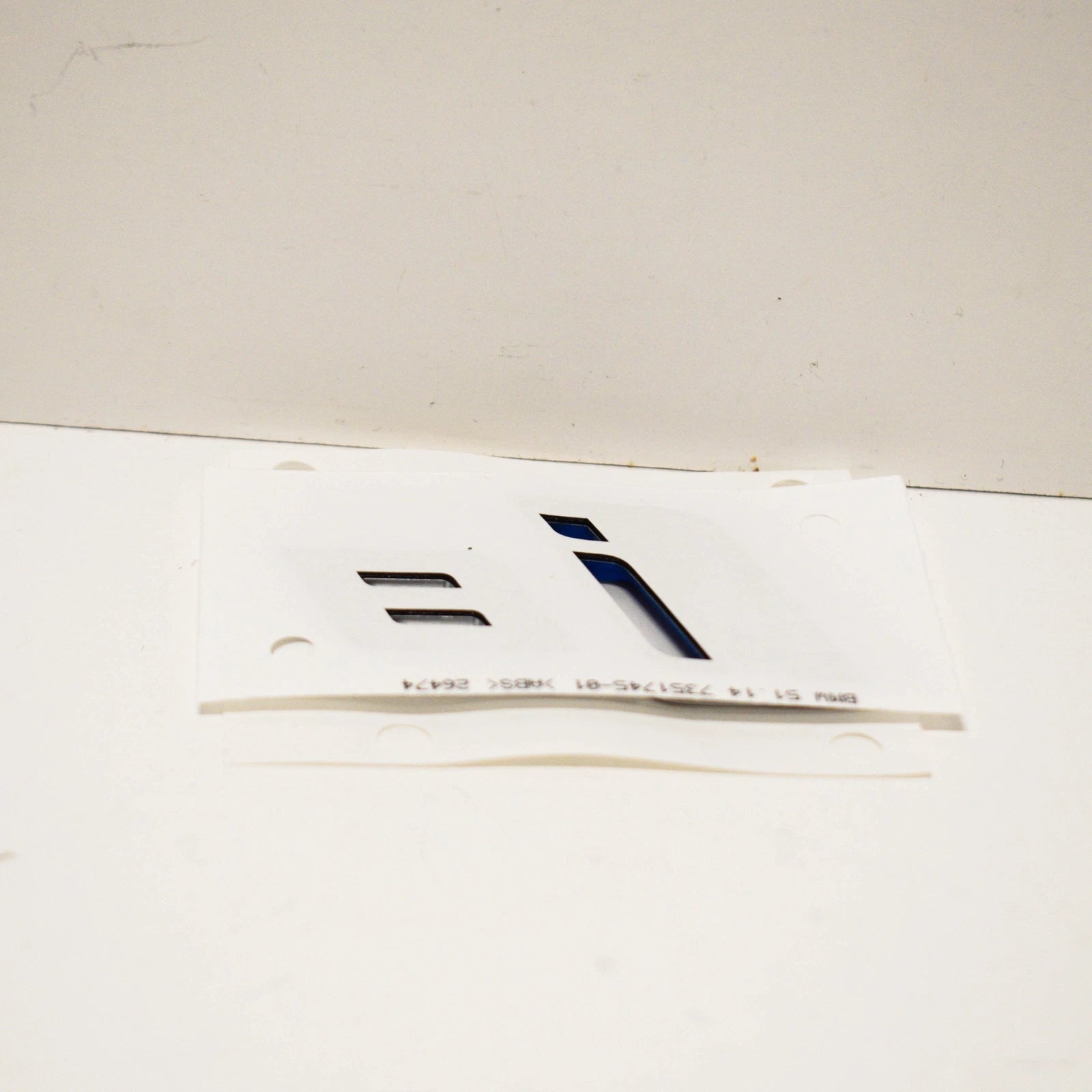 NEW BMW I8 I12 REAR TRUNK BOOT LID EMBLEM BADGE 51147351745 ORIGINAL