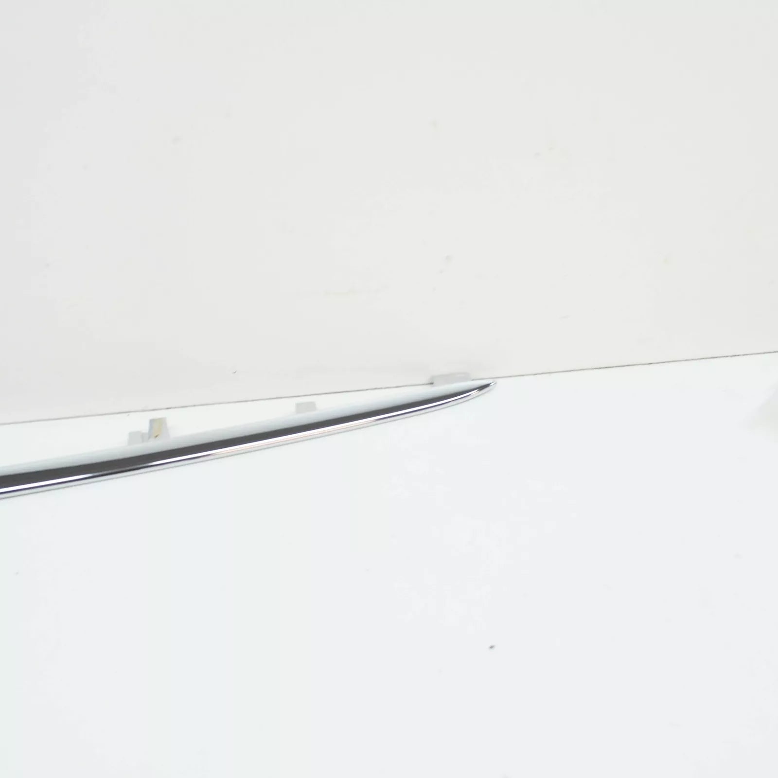 NEW MERCEDES-BENZ S W222 FRONT BUMPER LOWER TRIM STRIP A2228851600