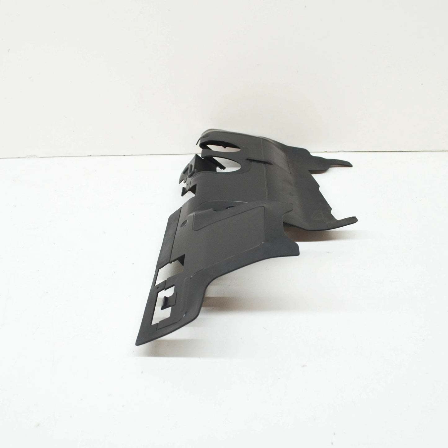 NEW VOLKSWAGEN BEETLE 5C RIGHT RADIATOR AIR DEFLECTOR 5C5121284D ORIGINAL