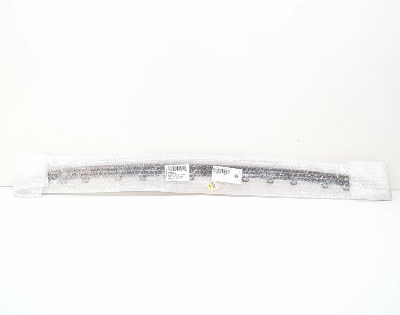 NEW VW PASSAT B7 R-LINE FRONT BUMPER VENT GRILLE TRIM 3AA853551A041