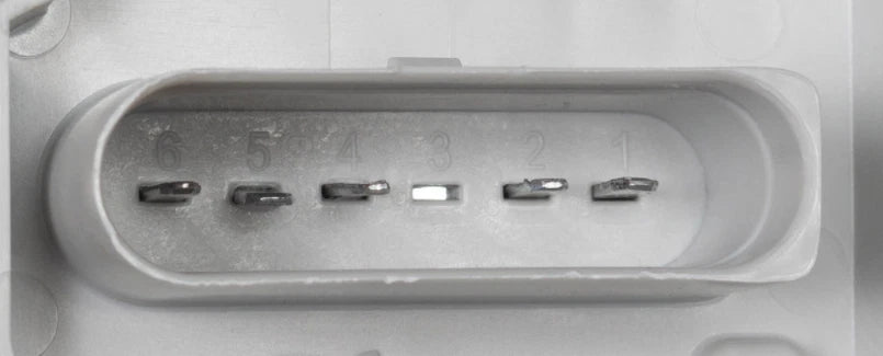 NEW VOLKSWAGEN CADDY 2K MK3 REAR LEFT TAIL AND FOG LIGHT LHD 2K1945095P ORIGINAL